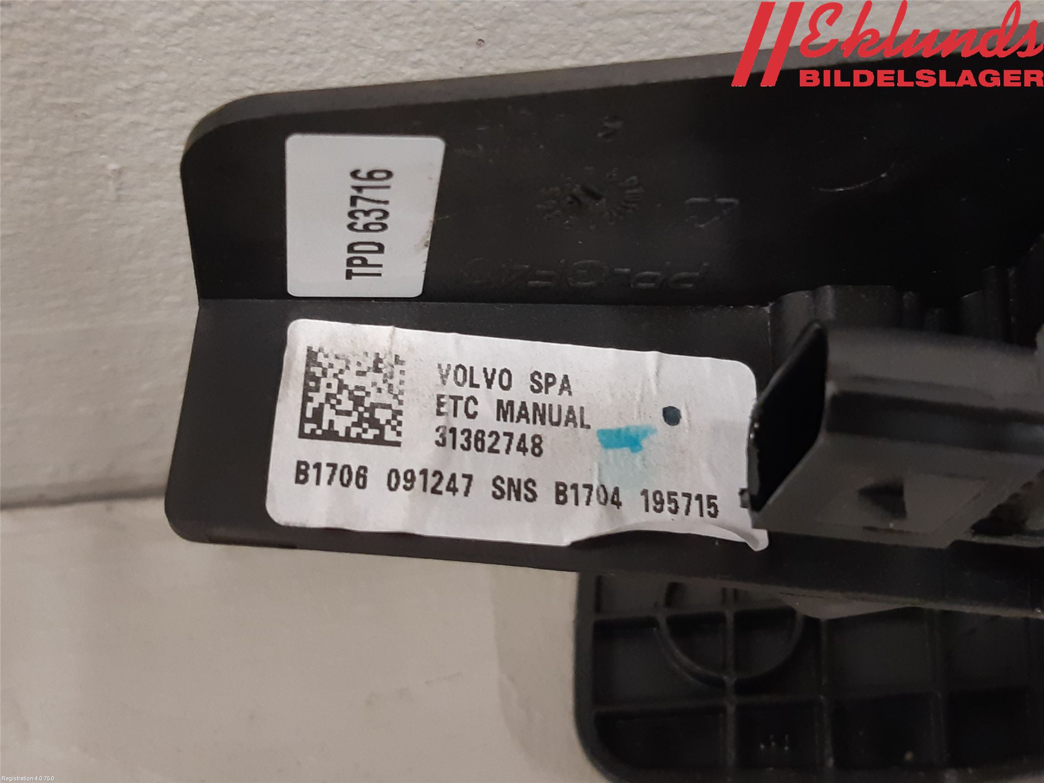 Volvo V90 17->> Gaspedal