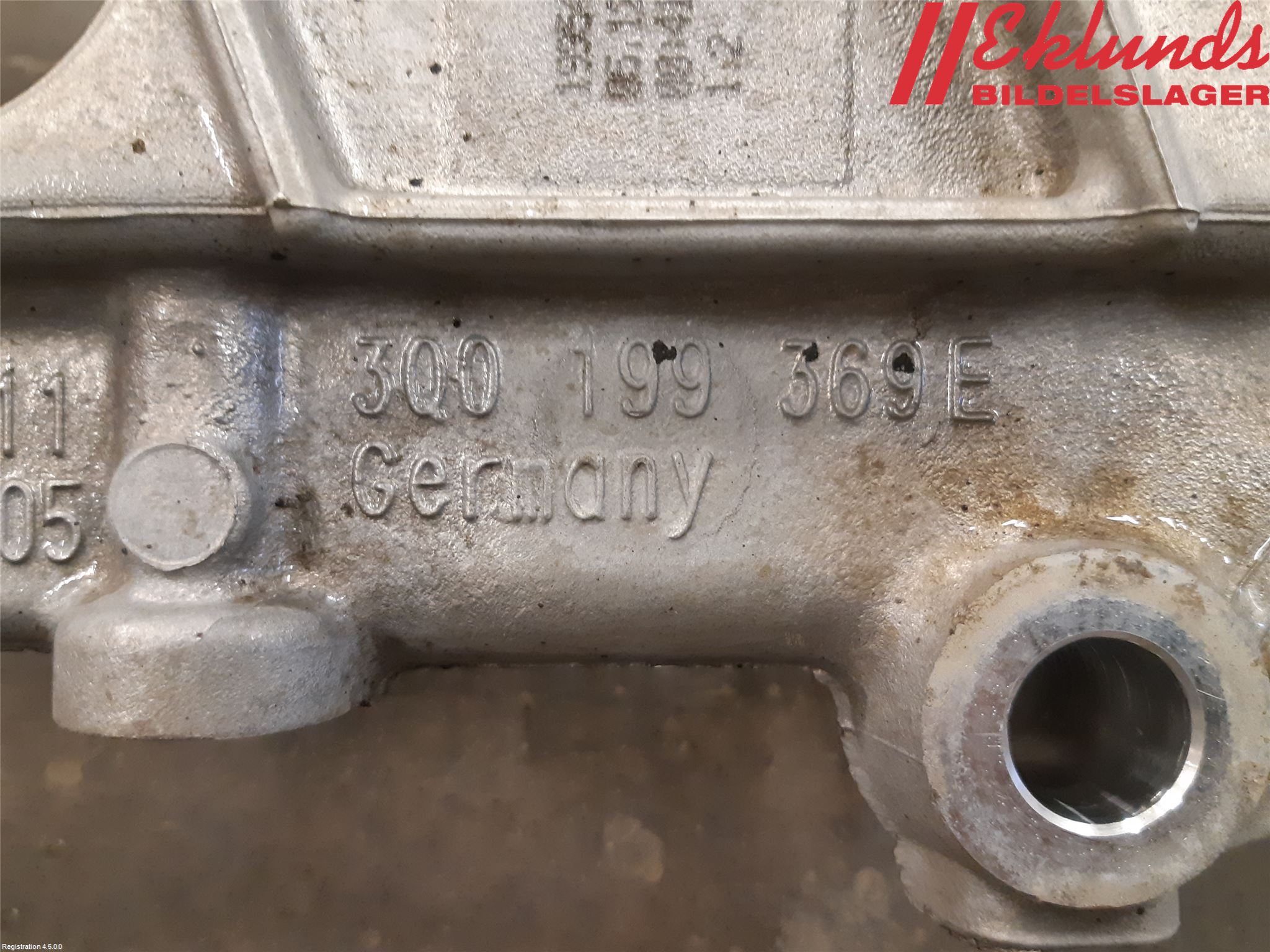 Volkswagen VW PASSAT 20-24 Framvagnsbalk