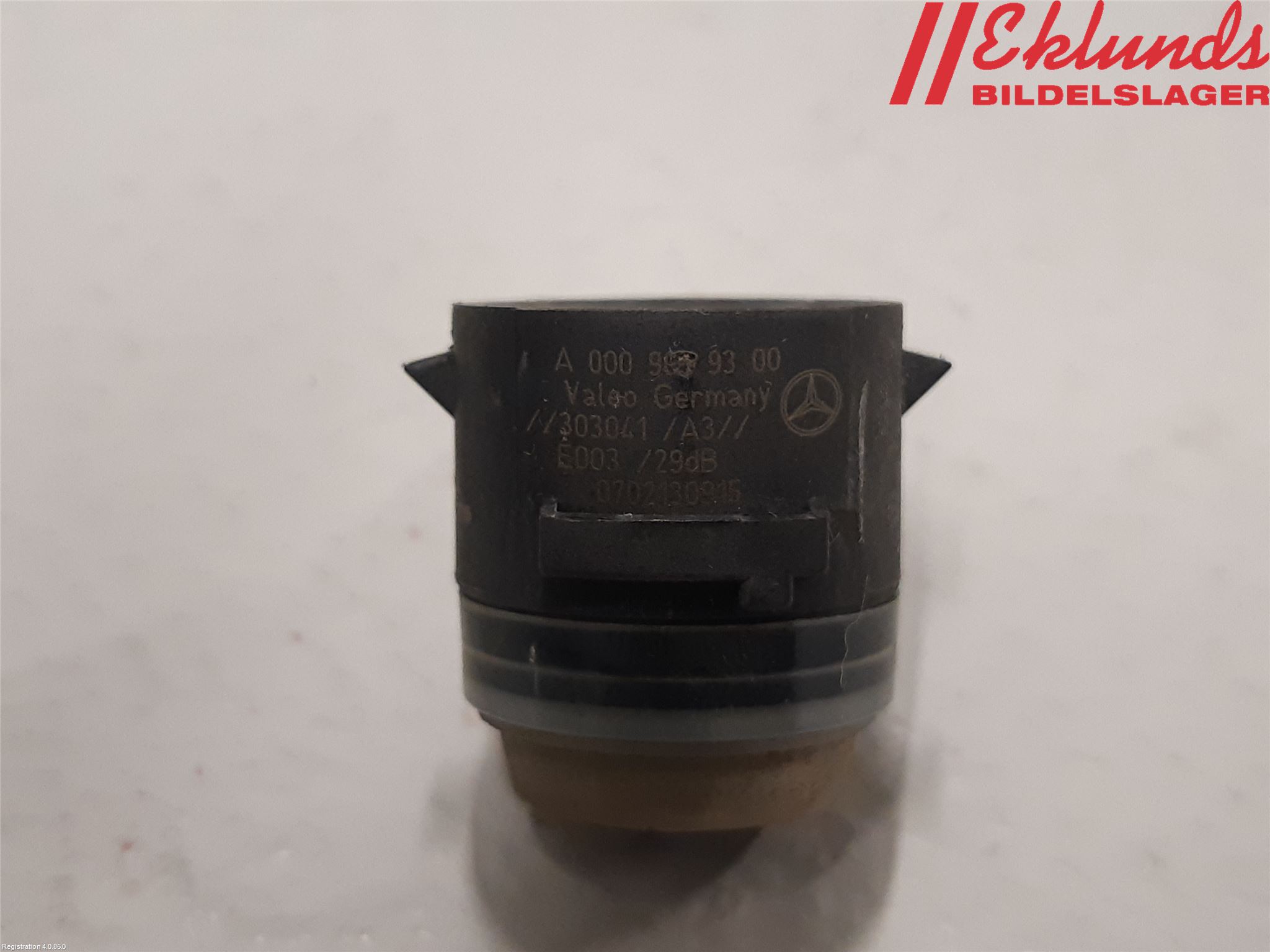 Mercedes-Benz MB E-KLASS (W212) 09-16 Parkeringshjälp Frontsensor