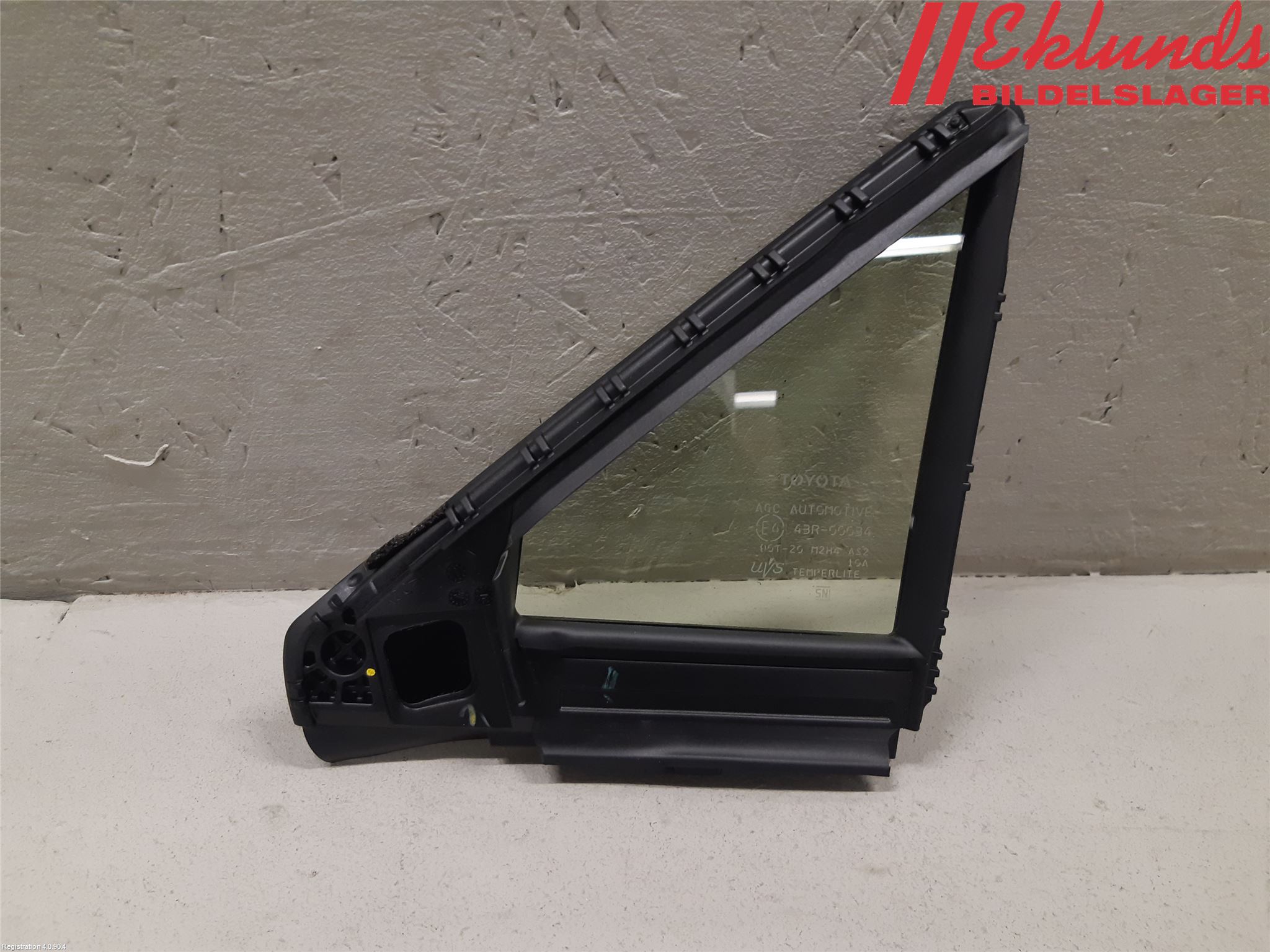 Toyota RAV4 19- Dörruta Fram Lilla Hö