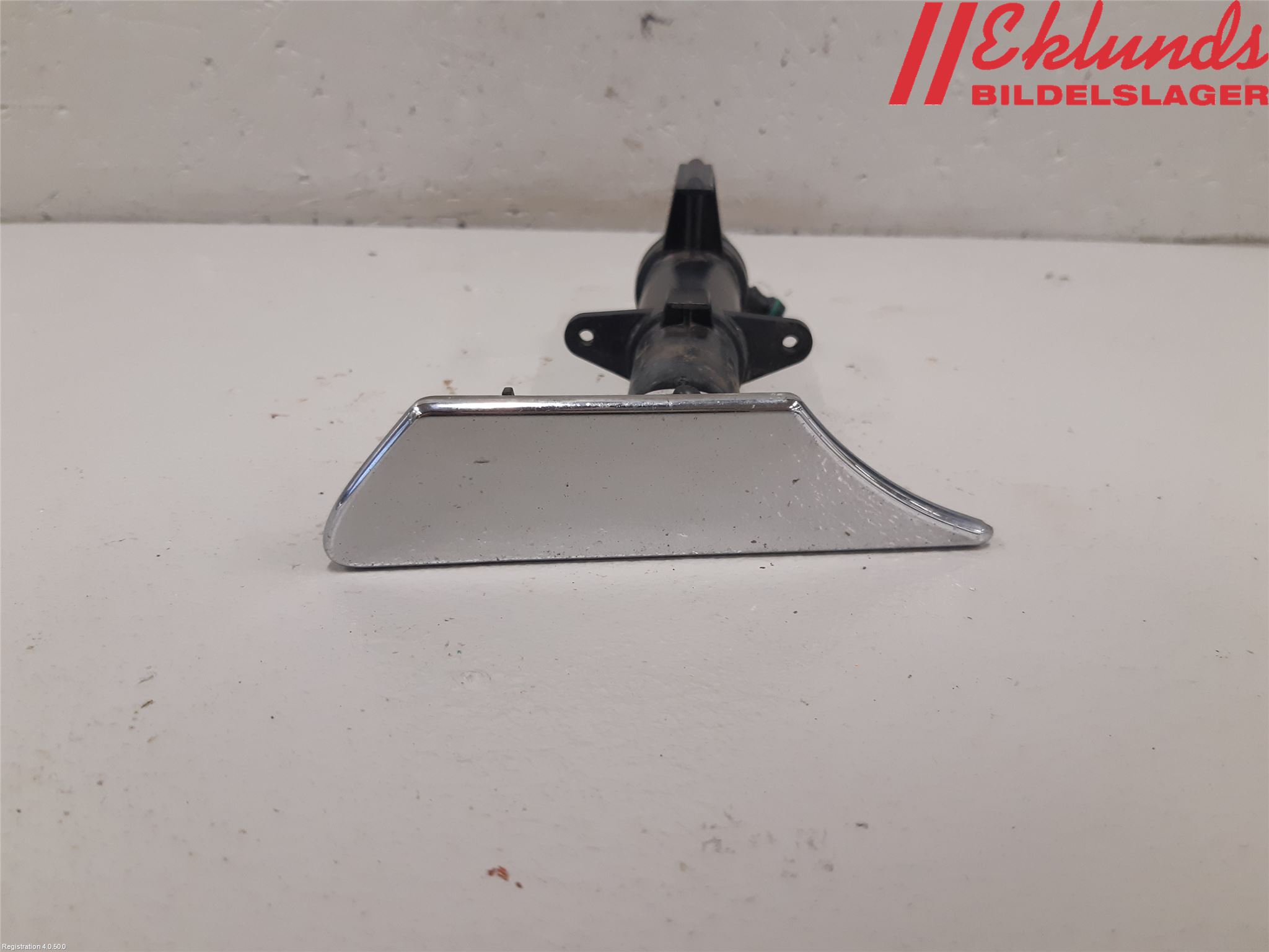 Ford KUGA 08-12 Spolarmunstycke Strålkastare