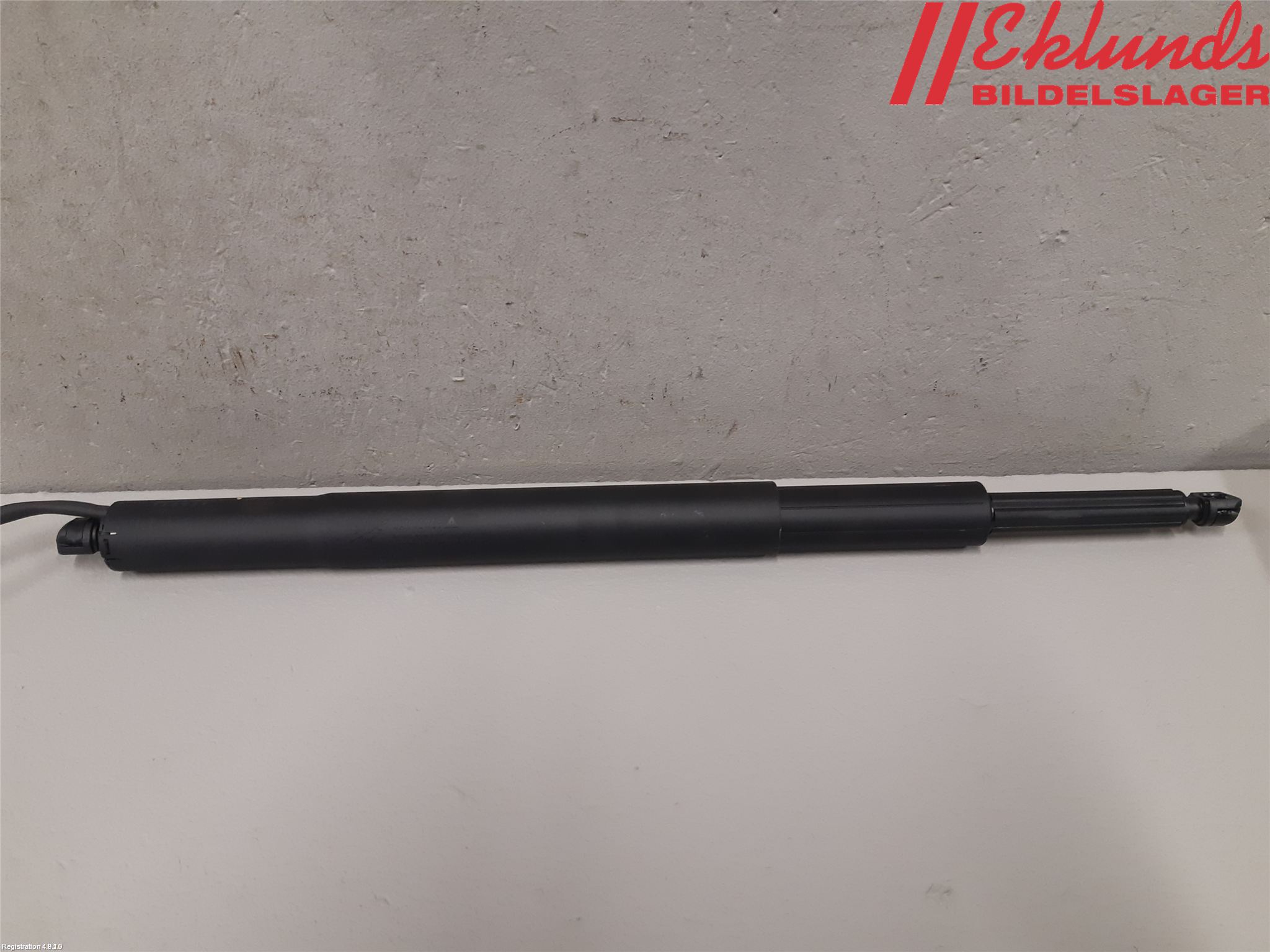BMW 5 G30/G31/F90 17-23 Gasfjäder Baklucka