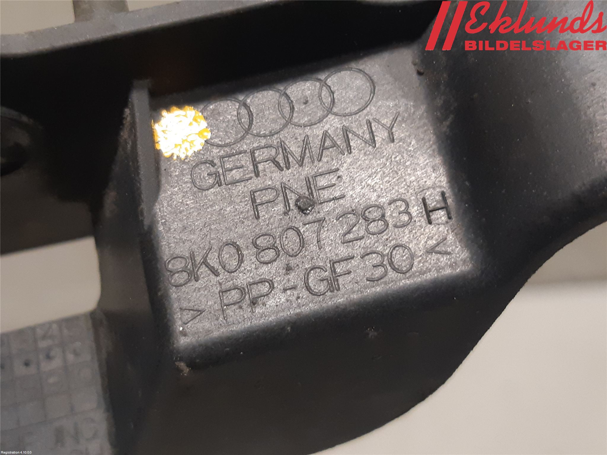 Audi A4 12-15 Stötfångarfäste Fram Vä