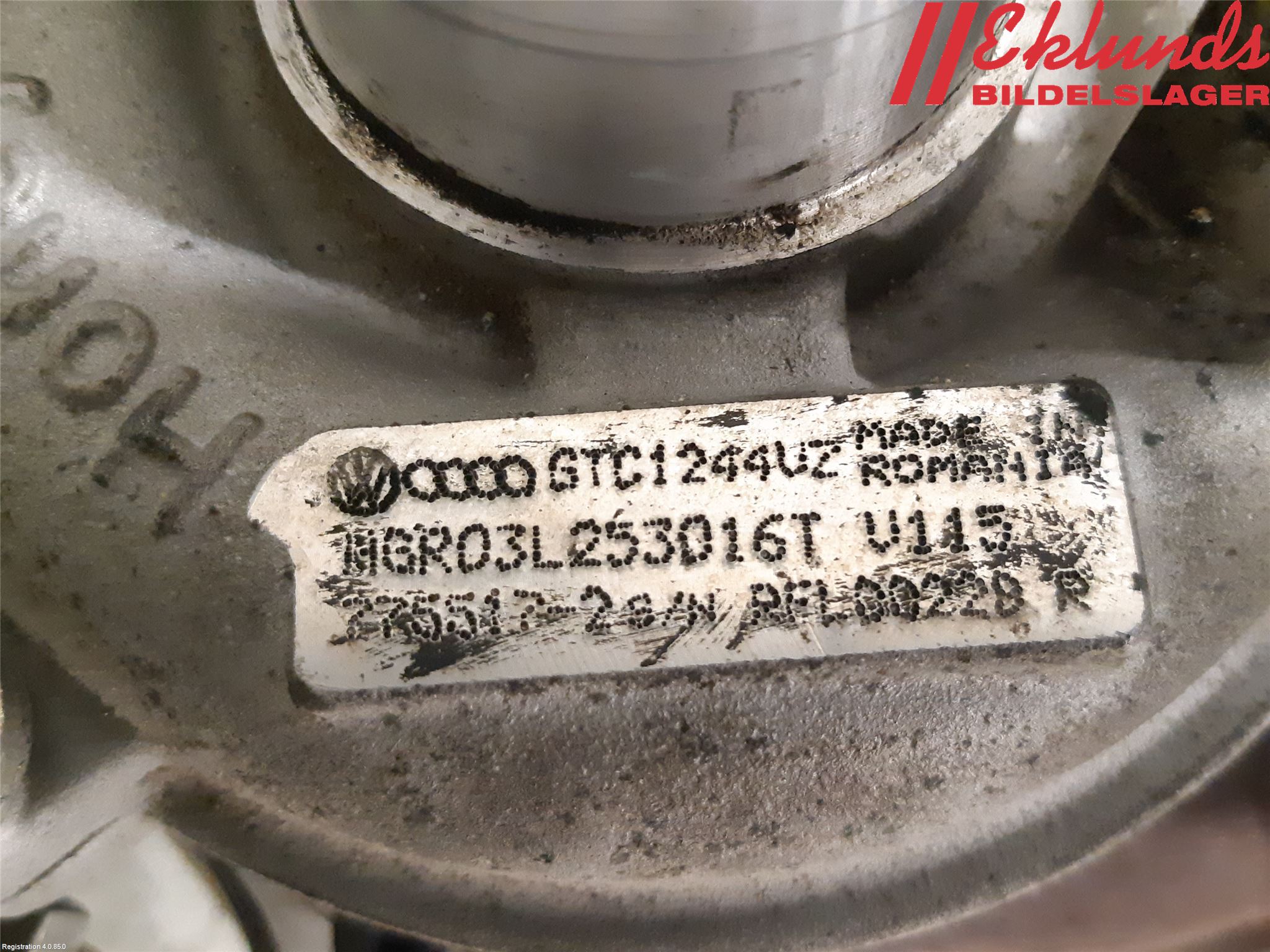 Volkswagen VW CADDY 11-15 Turboaggregat