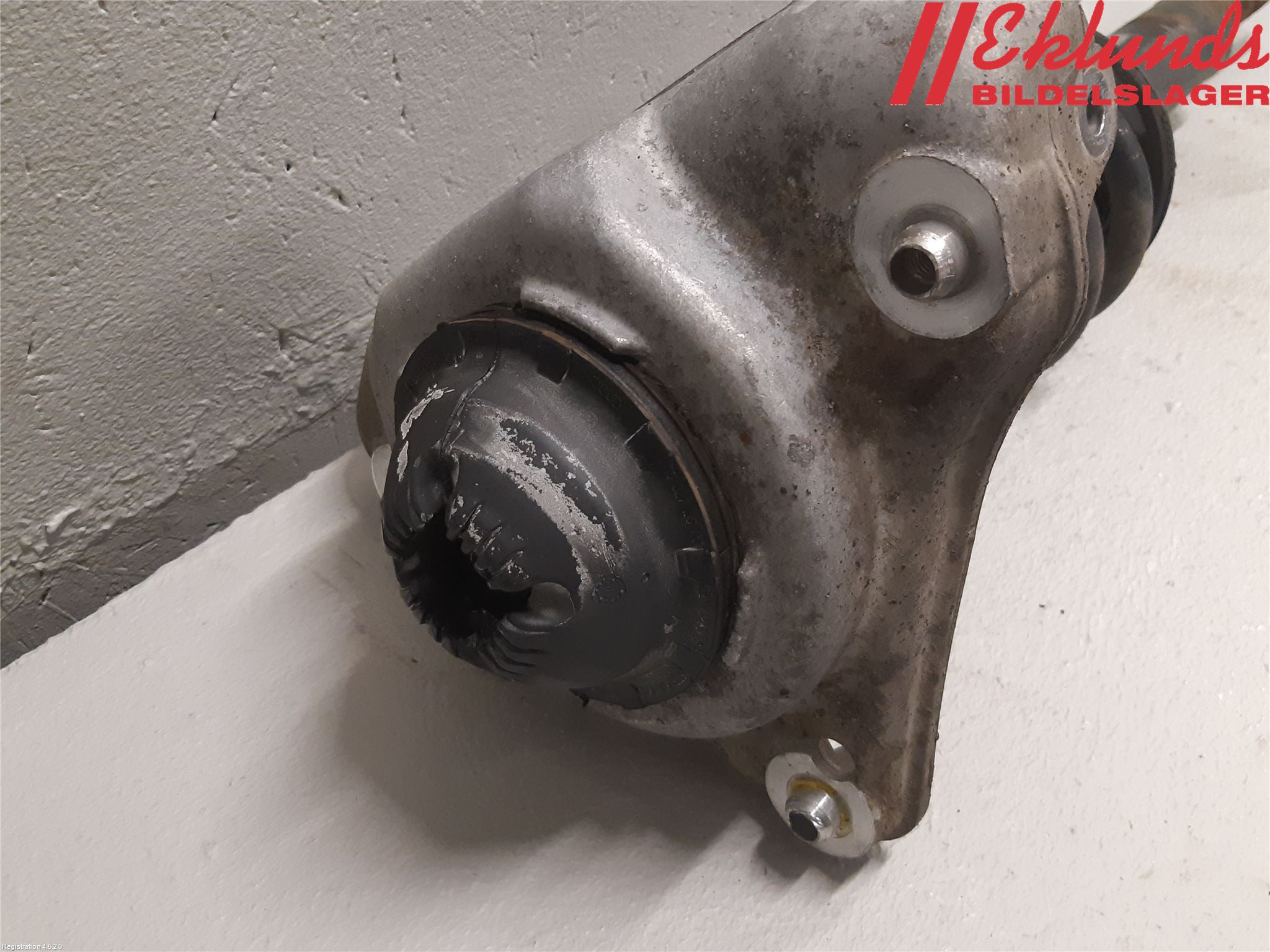 Audi A6/S6     05-11 Fjäderben Fram Vänster