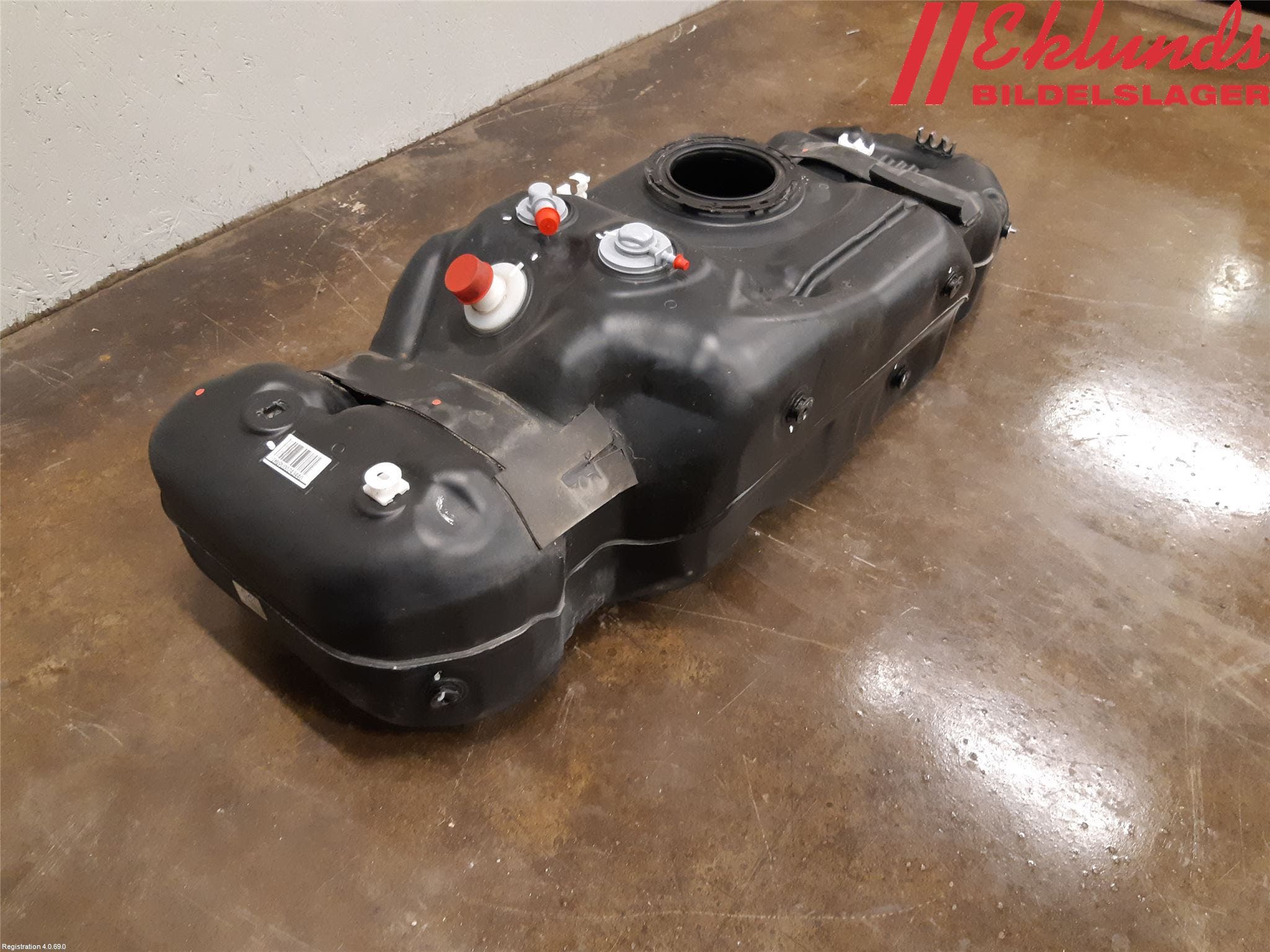 Toyota HILUX 16- Bränsletank Diesel