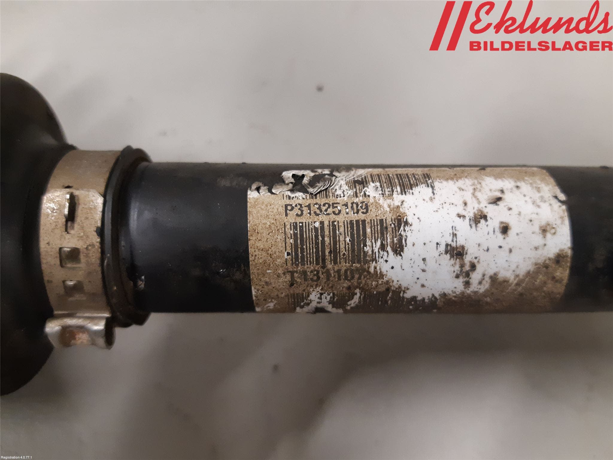 Volvo V70 14-16 Drivaxel Fram Höger