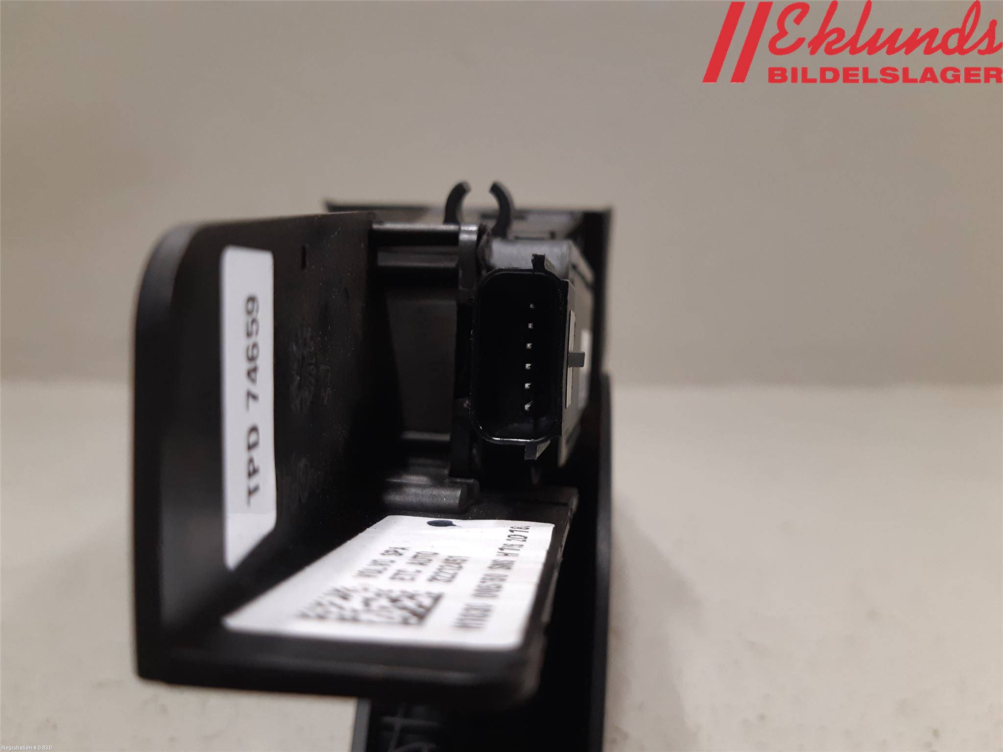 Volvo V90 17->> Gaspedal