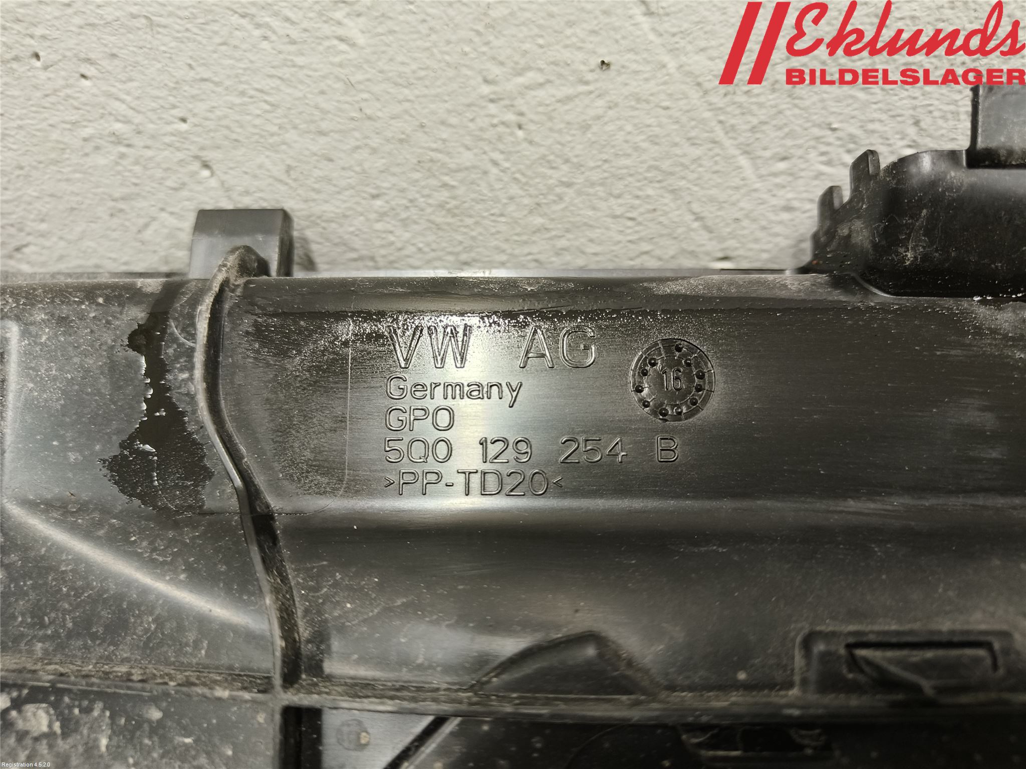 Volkswagen VW GOLF / E-GOLF VII 13-20 Deflektor Plåt-Plast Kylning