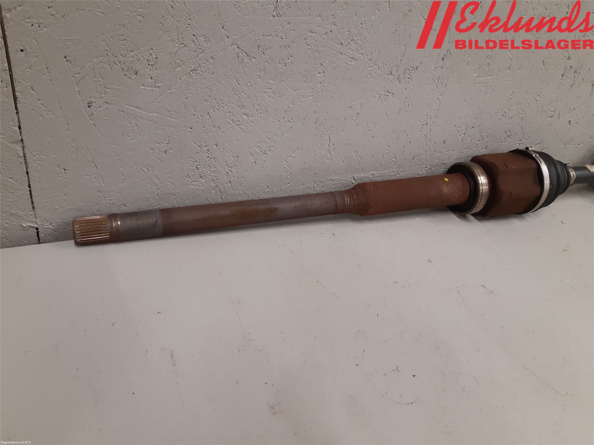 Volvo V60 14-18 Drivaxel Fram Höger