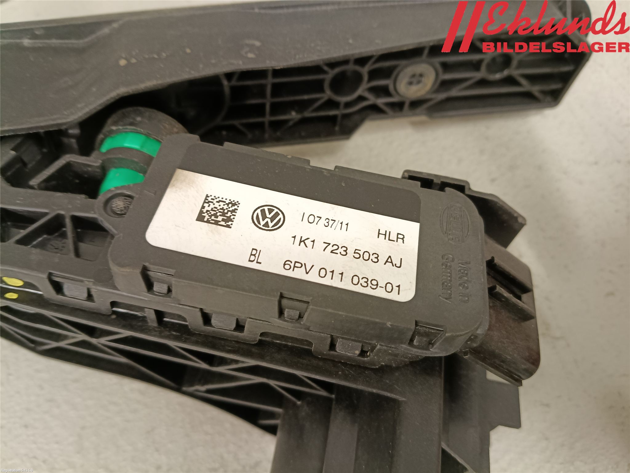 Volkswagen VW PASSAT 11-14 Gaspedal