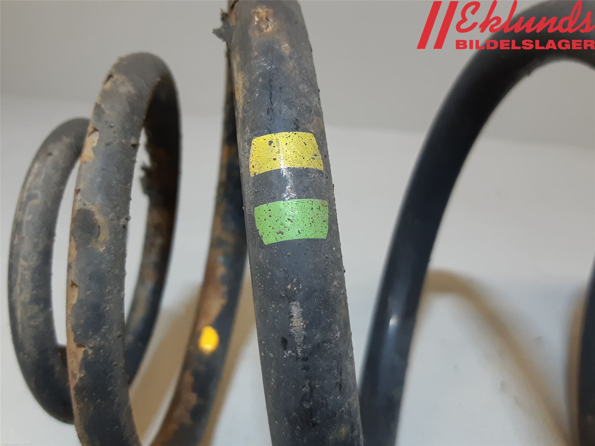 Opel VIVARO 01-14 Fjäder Bak