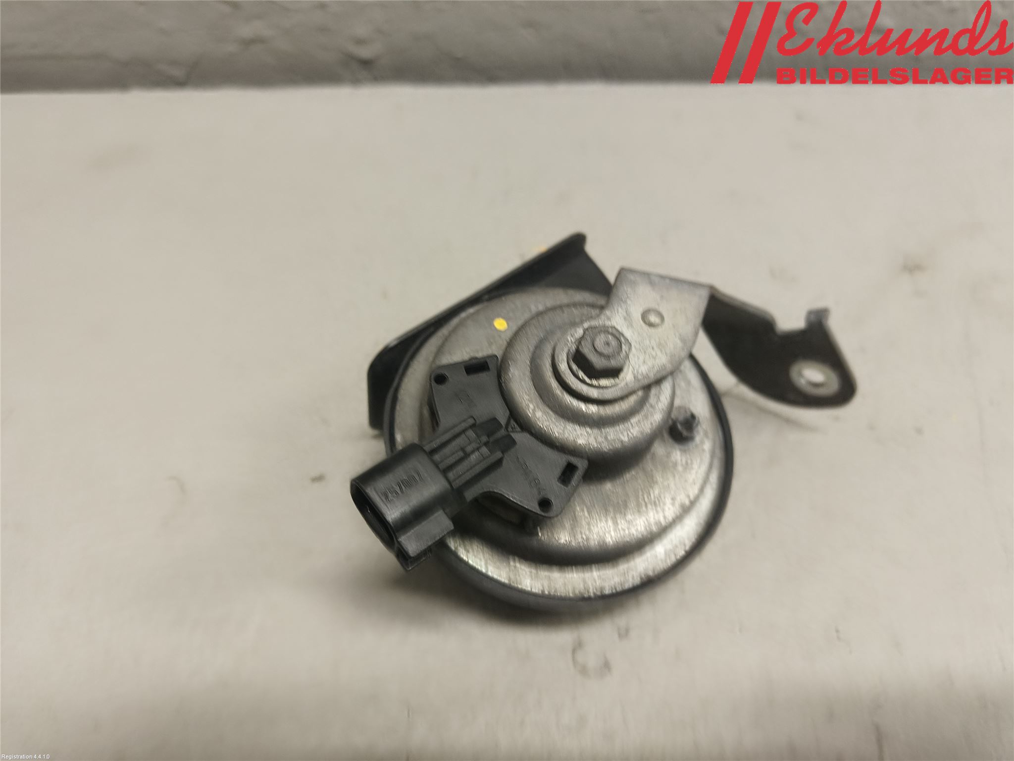 Volvo V40 12-19 Signalhorn