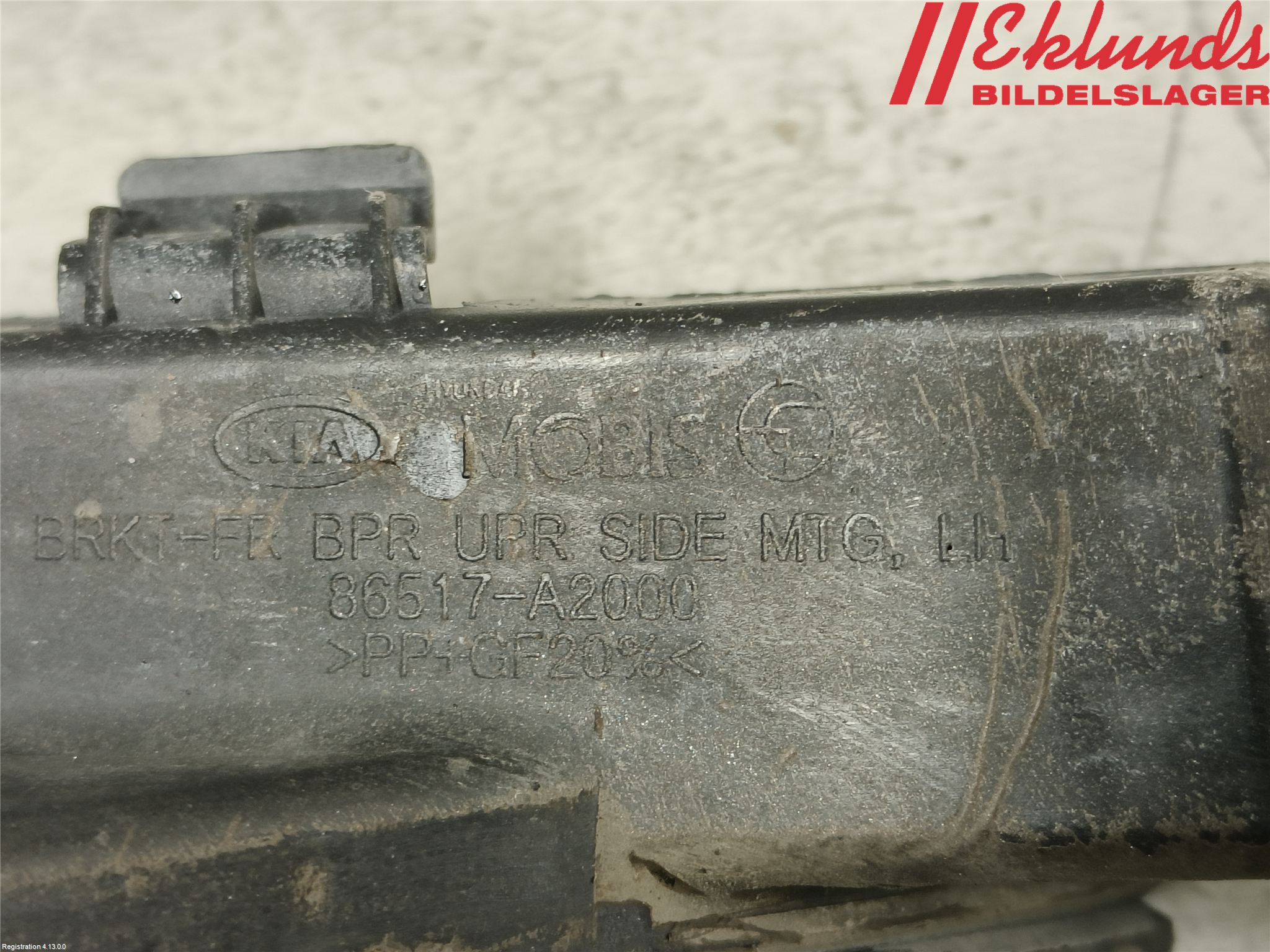 Kia CEED 12-18 Stötfångarfäste Fram Vä