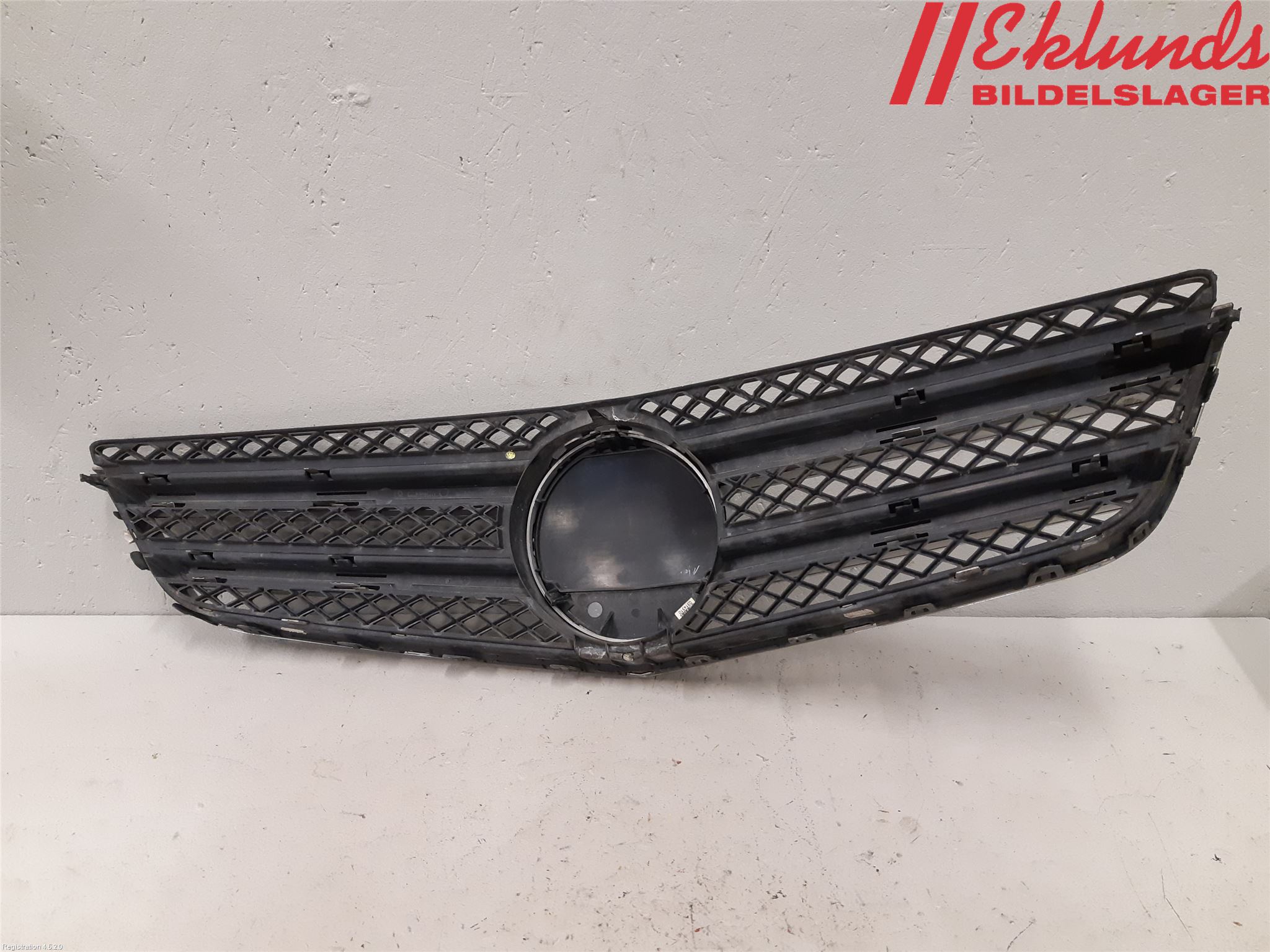 Mercedes-Benz MB E-KLASS (W212) 09-16 Grill Komp