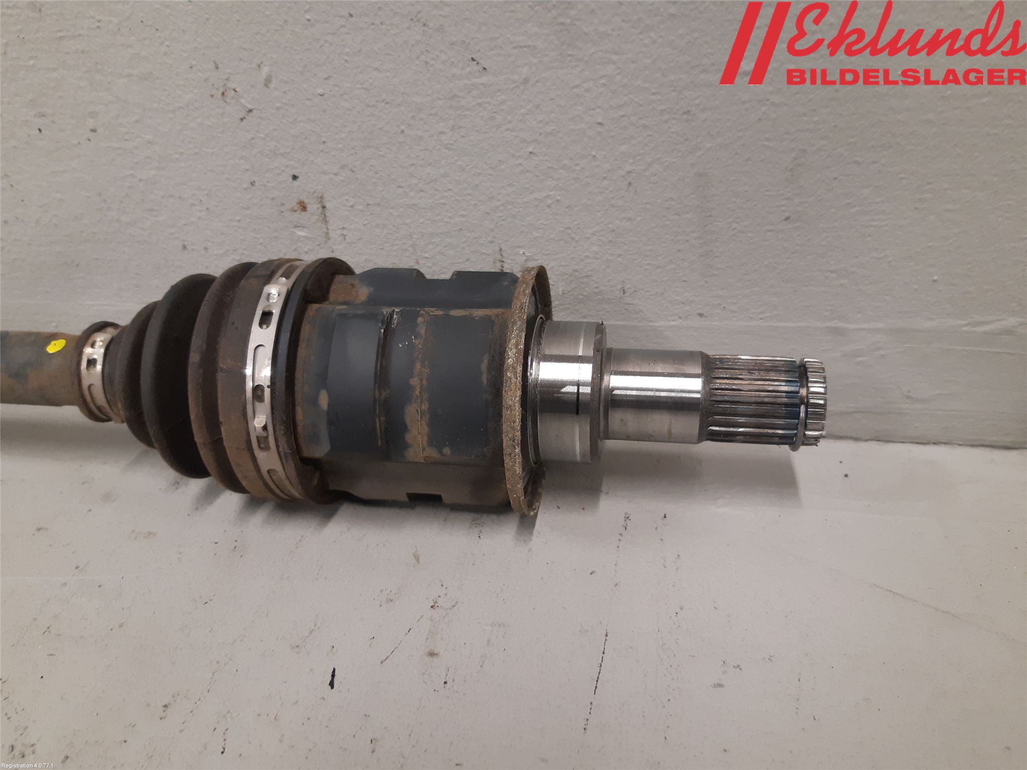 Toyota RAV4 19- Drivaxel Bak Vänster