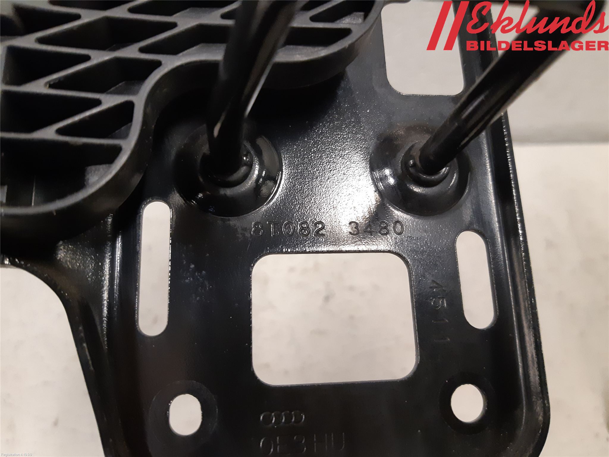 Audi A4 12-15 Huvlås