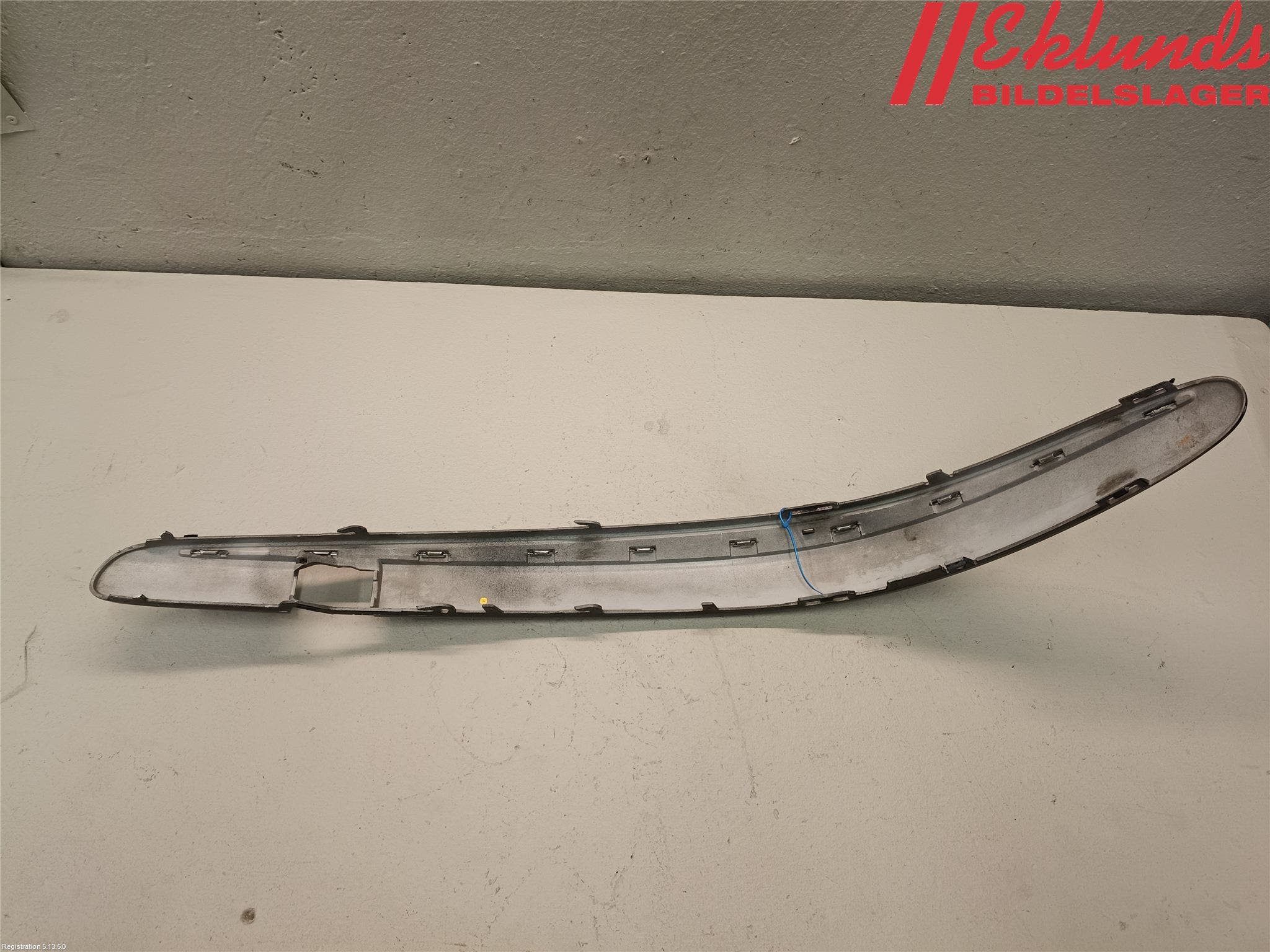 Mercedes-Benz MB E-KLASS (W211) 02-09 Stöt Utfyllnad-List-Grill