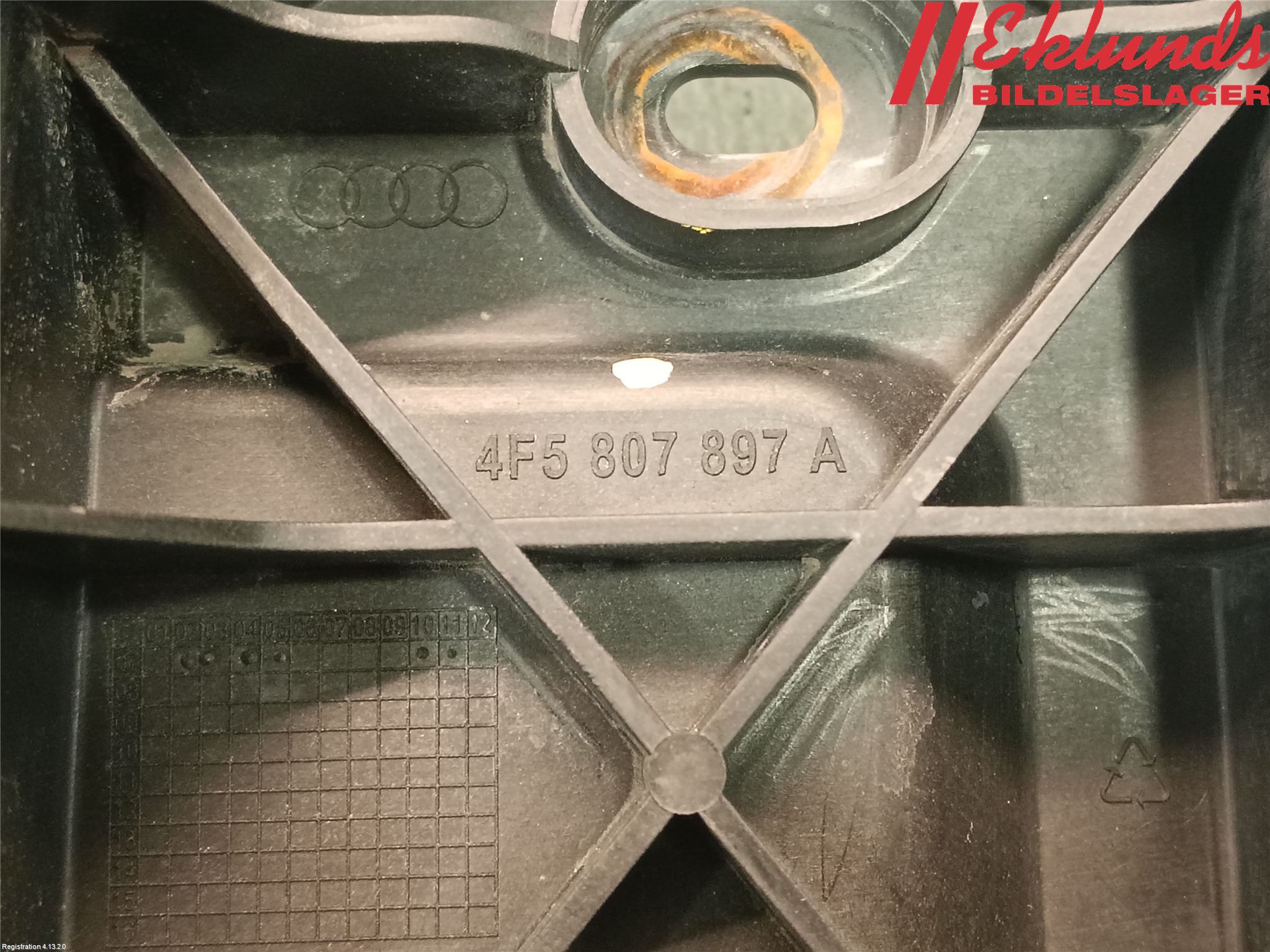 Audi A6/S6     05-11 Stötfångarfäste Bak Vä