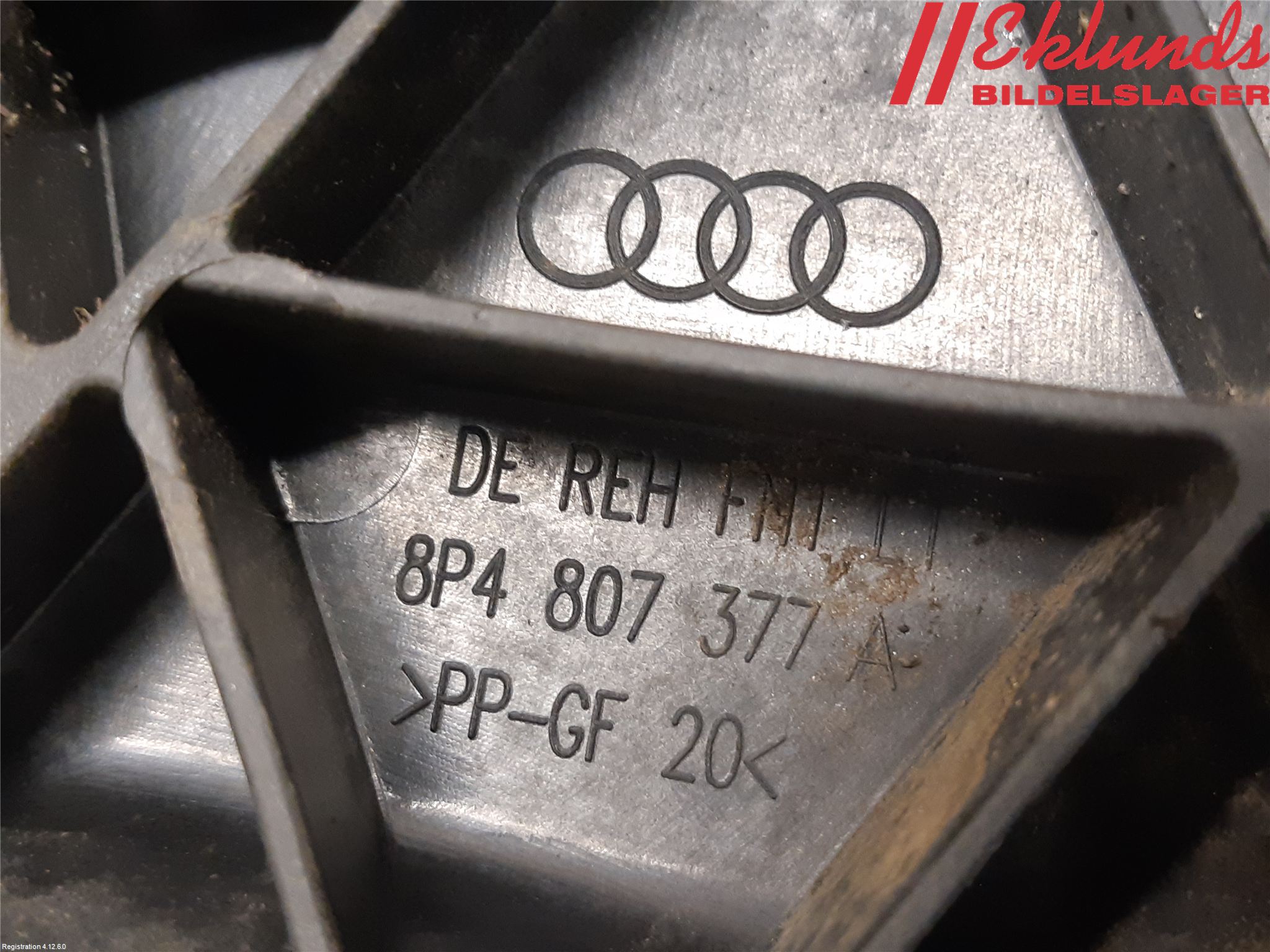 Audi A3/S3 05-13 Stötfångarfäste Bak Vä