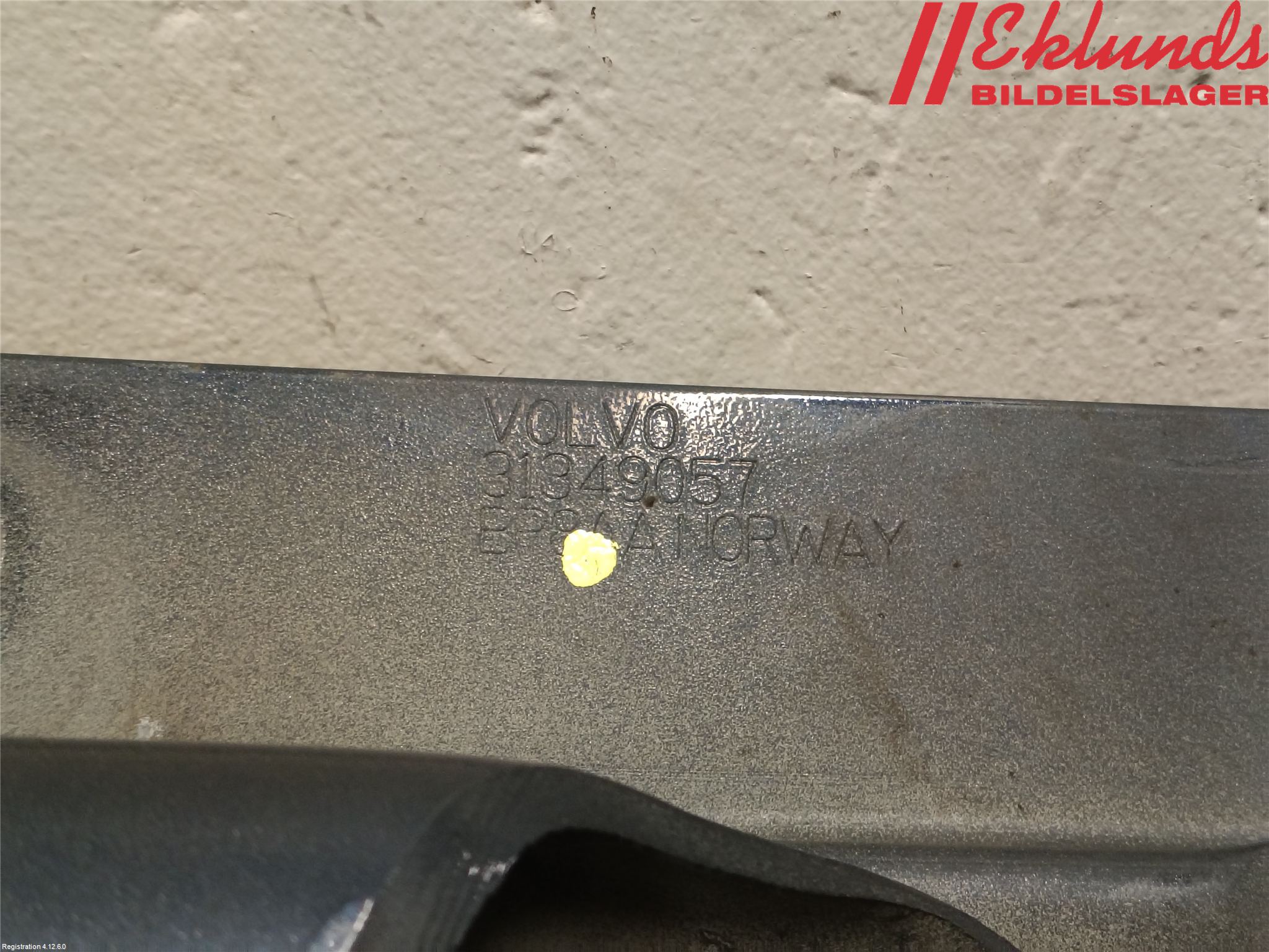 Volvo S60 11-13 Stötfångarbalk Fram