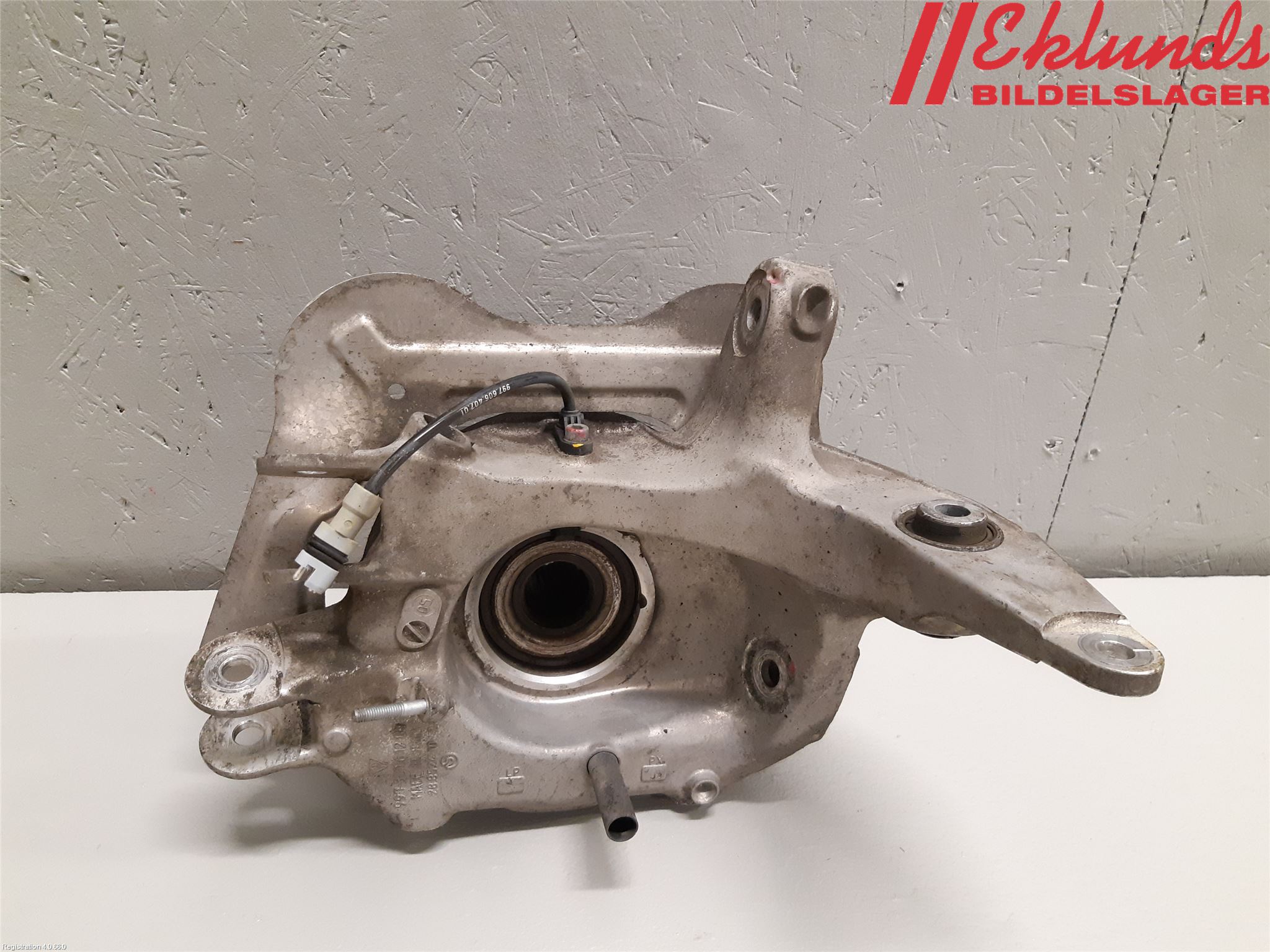 Porsche 911 64- Hjullagerhus-Spindel Hö B