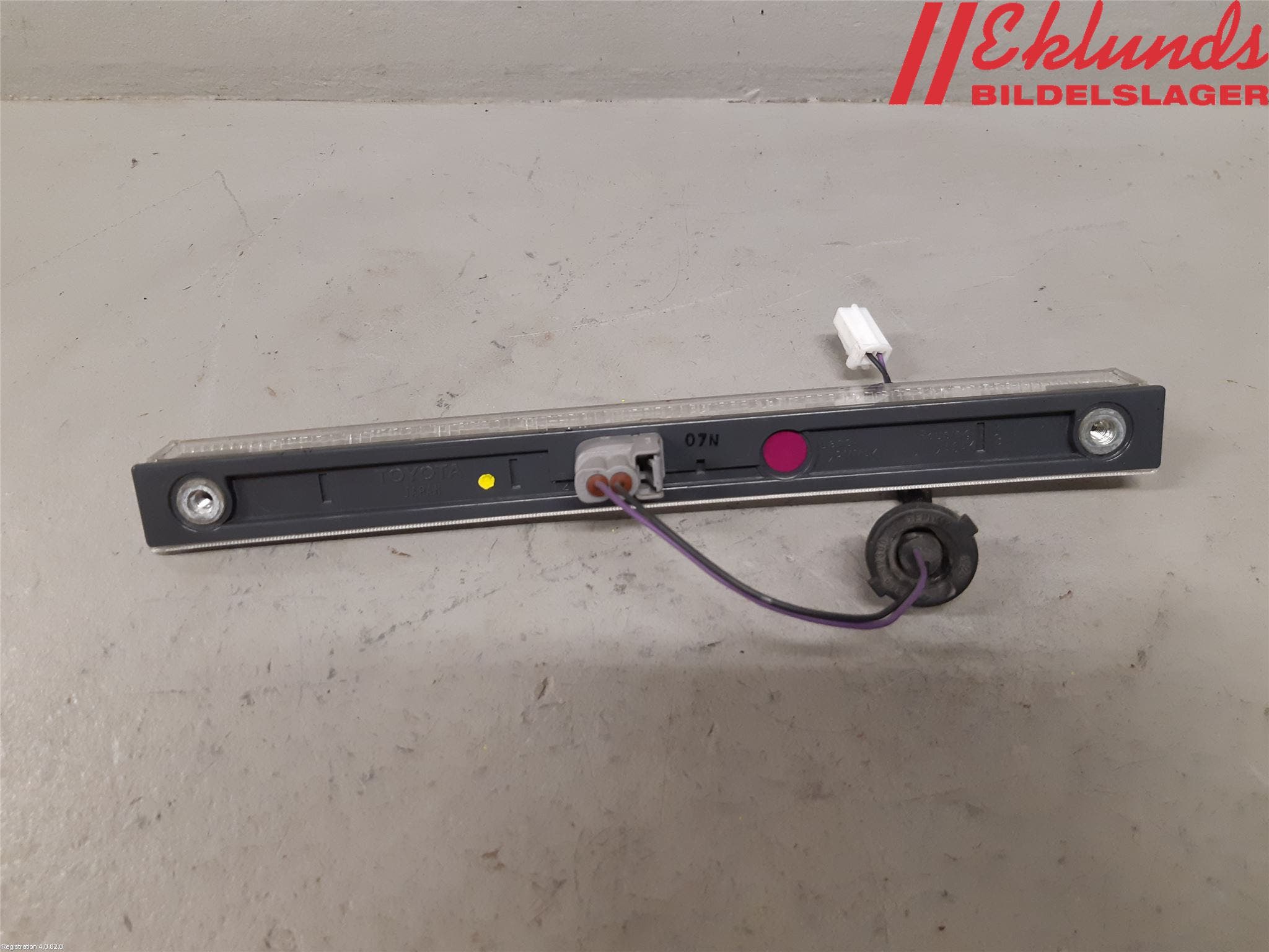 Toyota RAV4 19- Bromsljus Bakruta