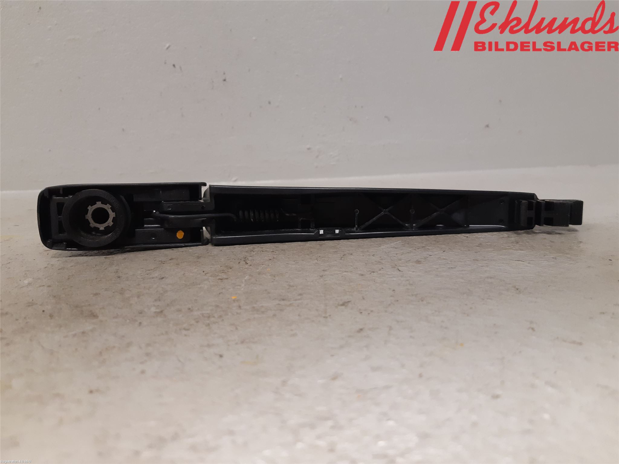 Toyota COROLLA 19- Torkararm-Bakruta