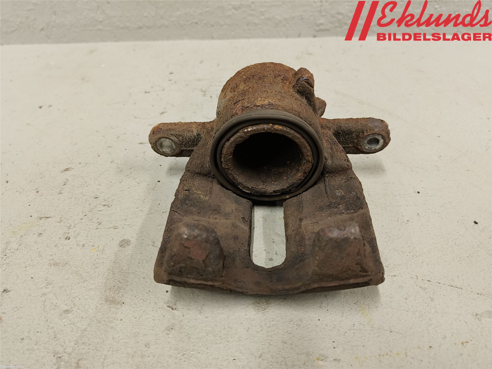 Renault CLIO III  09-12 Bromsok Fram Höger