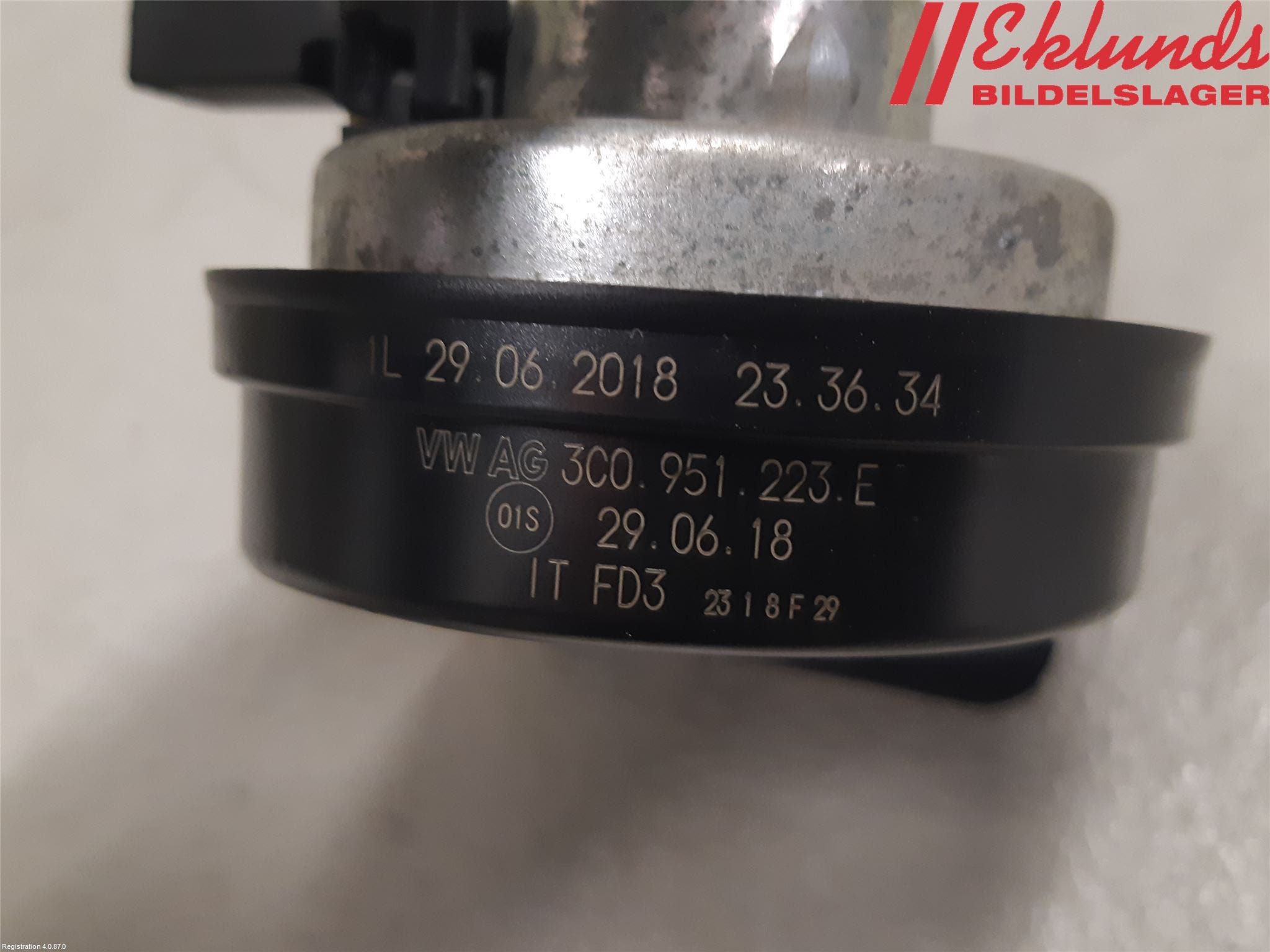 Skoda SUPERB 16-24 Signalhorn