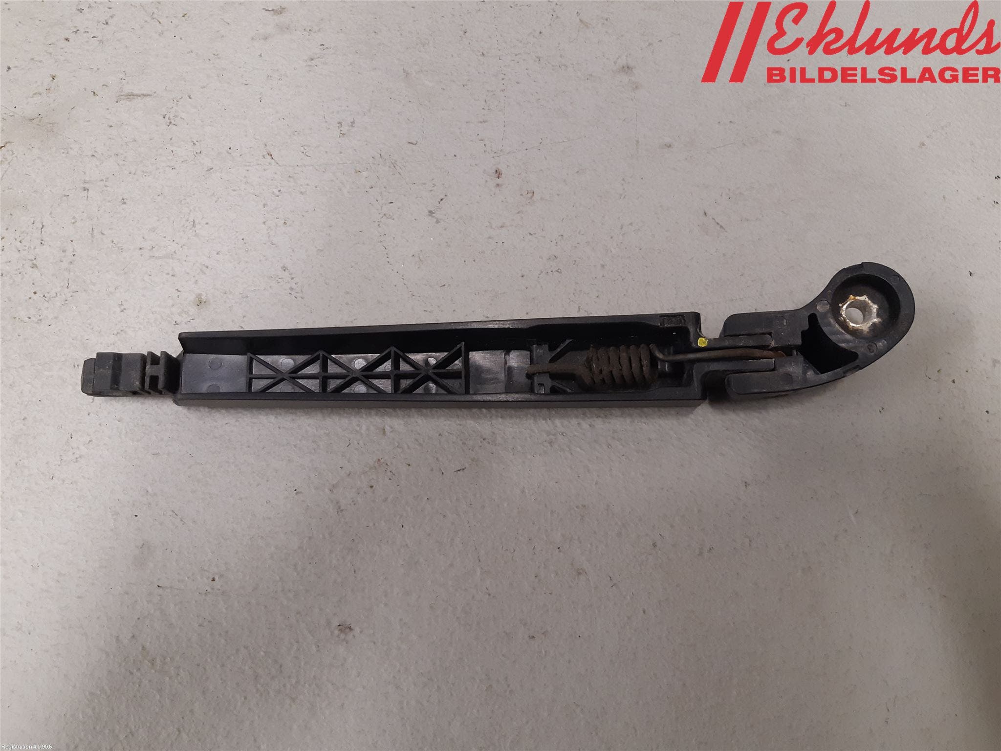 Hyundai i30 GD 13-17 Torkararm-Bakruta