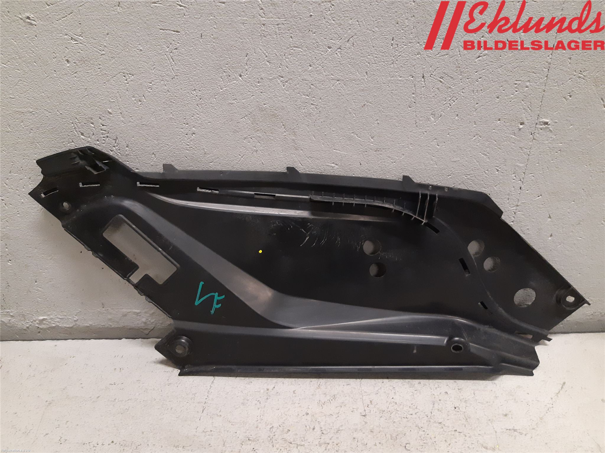 Volvo XC90/RECHARGE 16- Täckplast Front