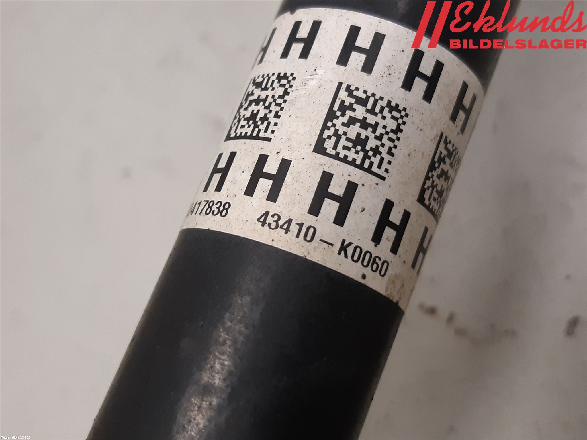 Toyota YARIS XP21 20- Drivaxel Fram Höger