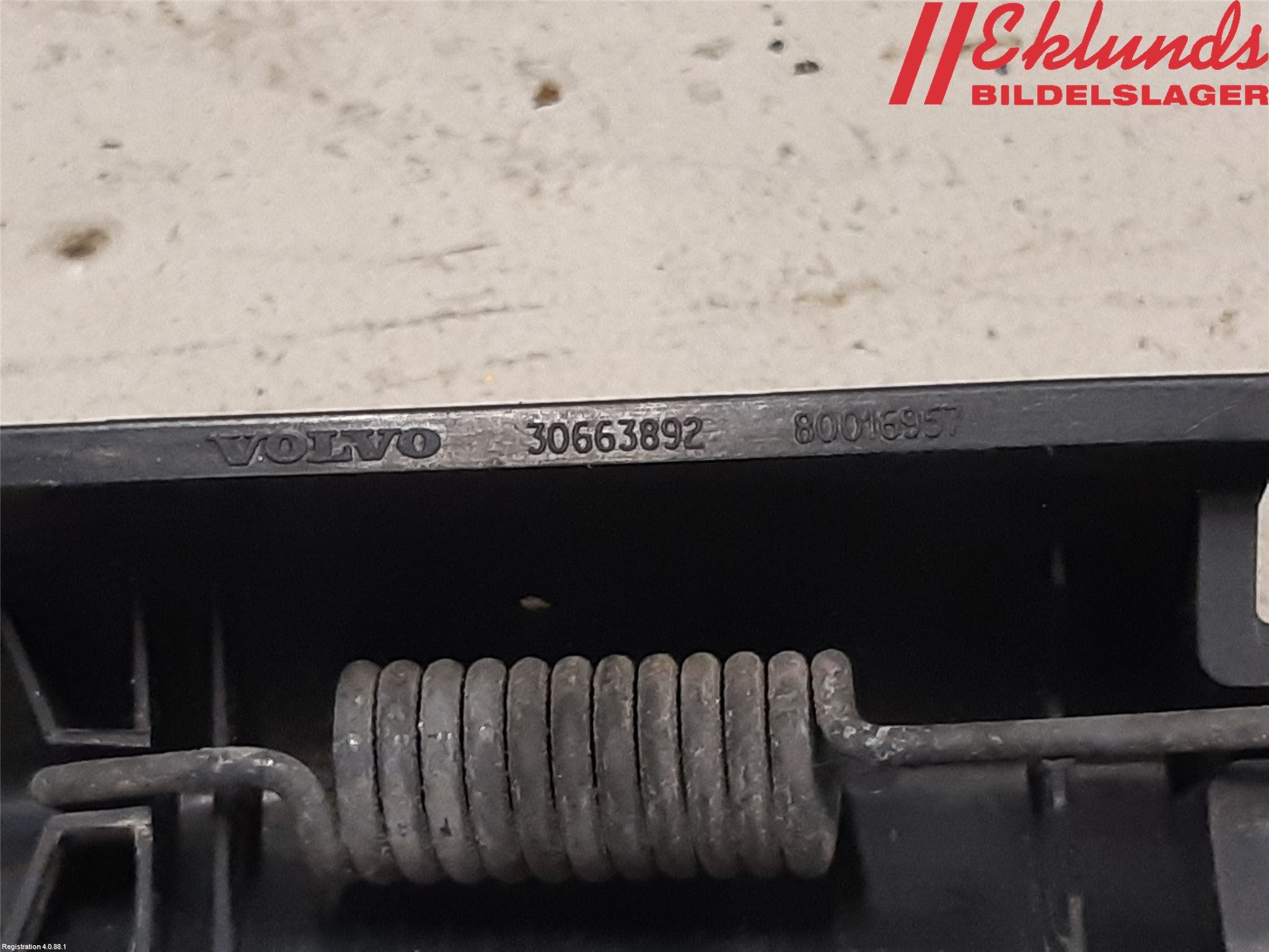 Volvo V70 08-13 Torkararm-Bakruta