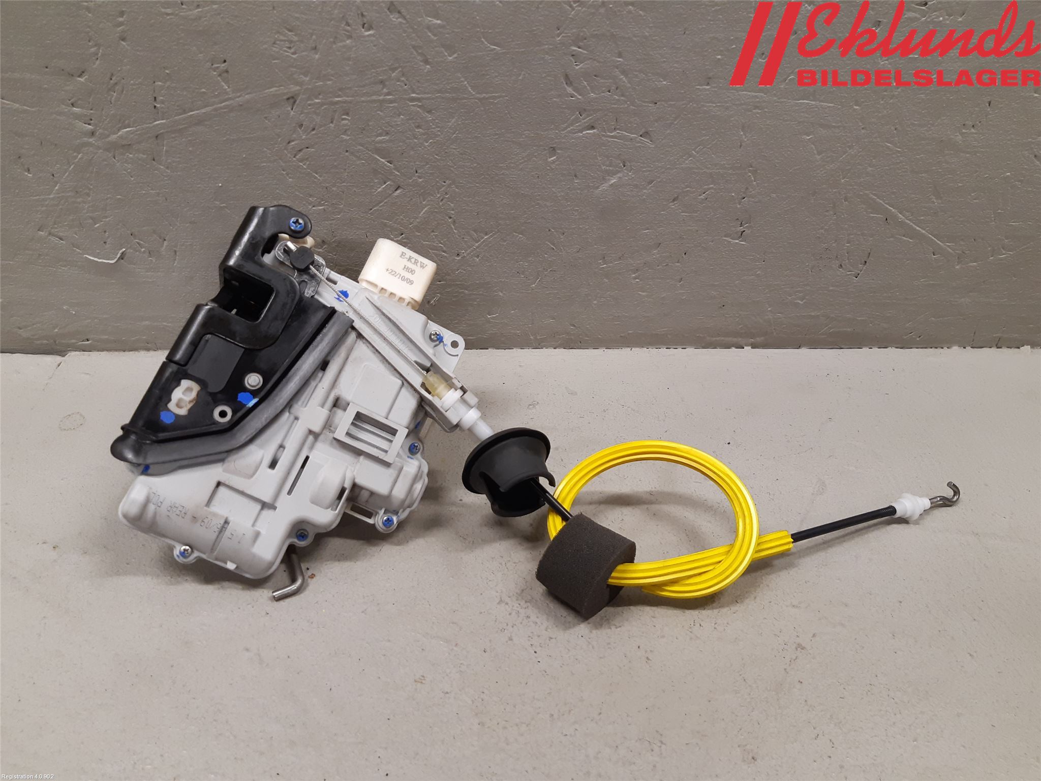 Audi A6/S6     05-11 Låskista-Dörrlås