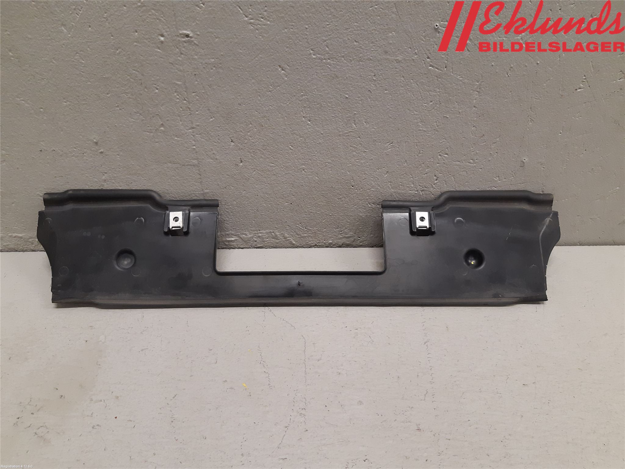 BMW 6 E63/64    02-10 Deflektor Plåt-Plast Kylning