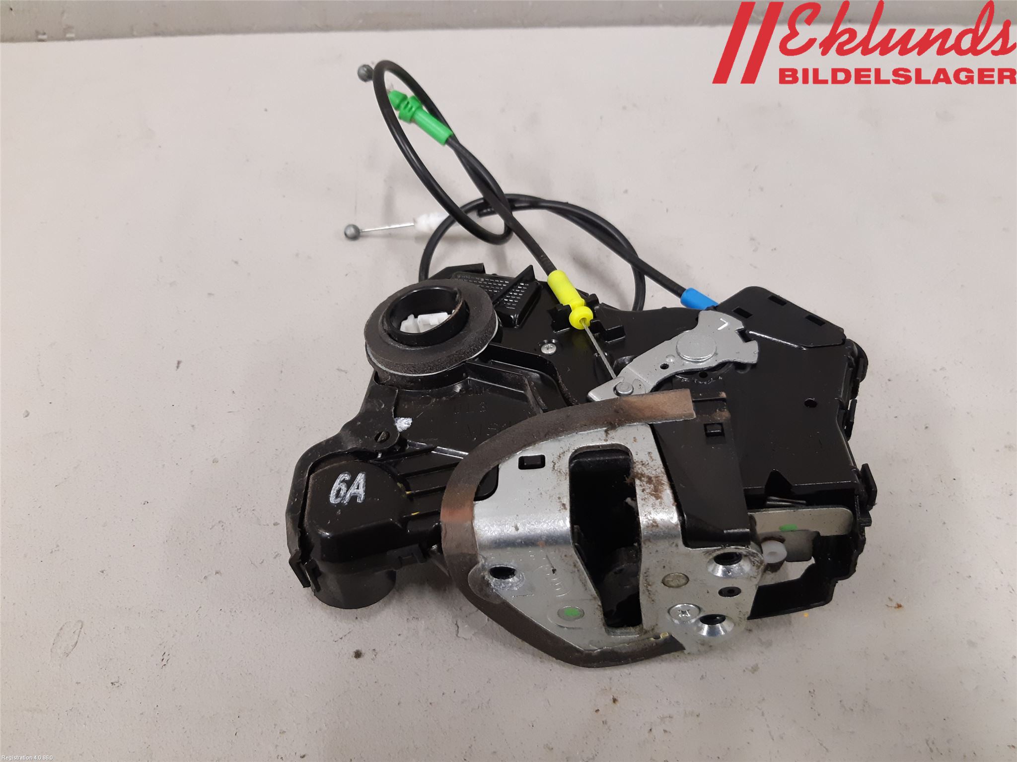 Toyota AURIS 13-19 Låskista-Dörrlås