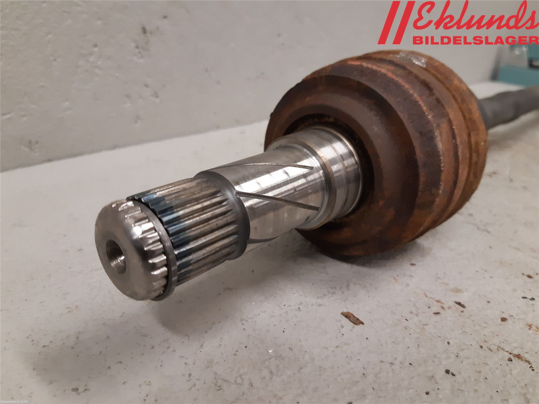 Volvo XC90 07-14 Drivaxel Bak Vänster