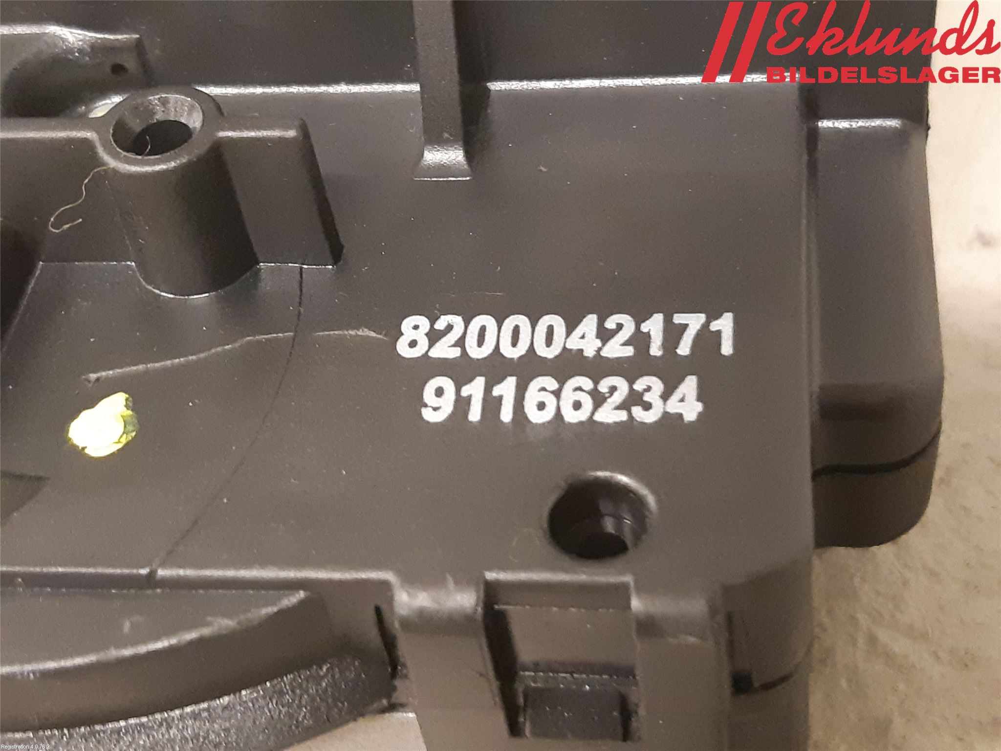 Renault TRAFIC   02-14 Låskista-Dörrlås