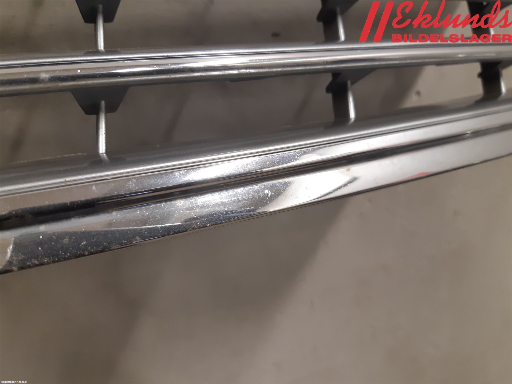 Mercedes-Benz MB C (203) 00-07 Grill Komp