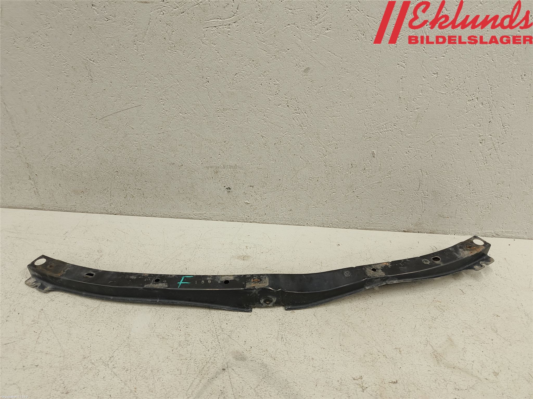 Toyota RAV 4 06-12 Front Huvlåsplåt-Balk
