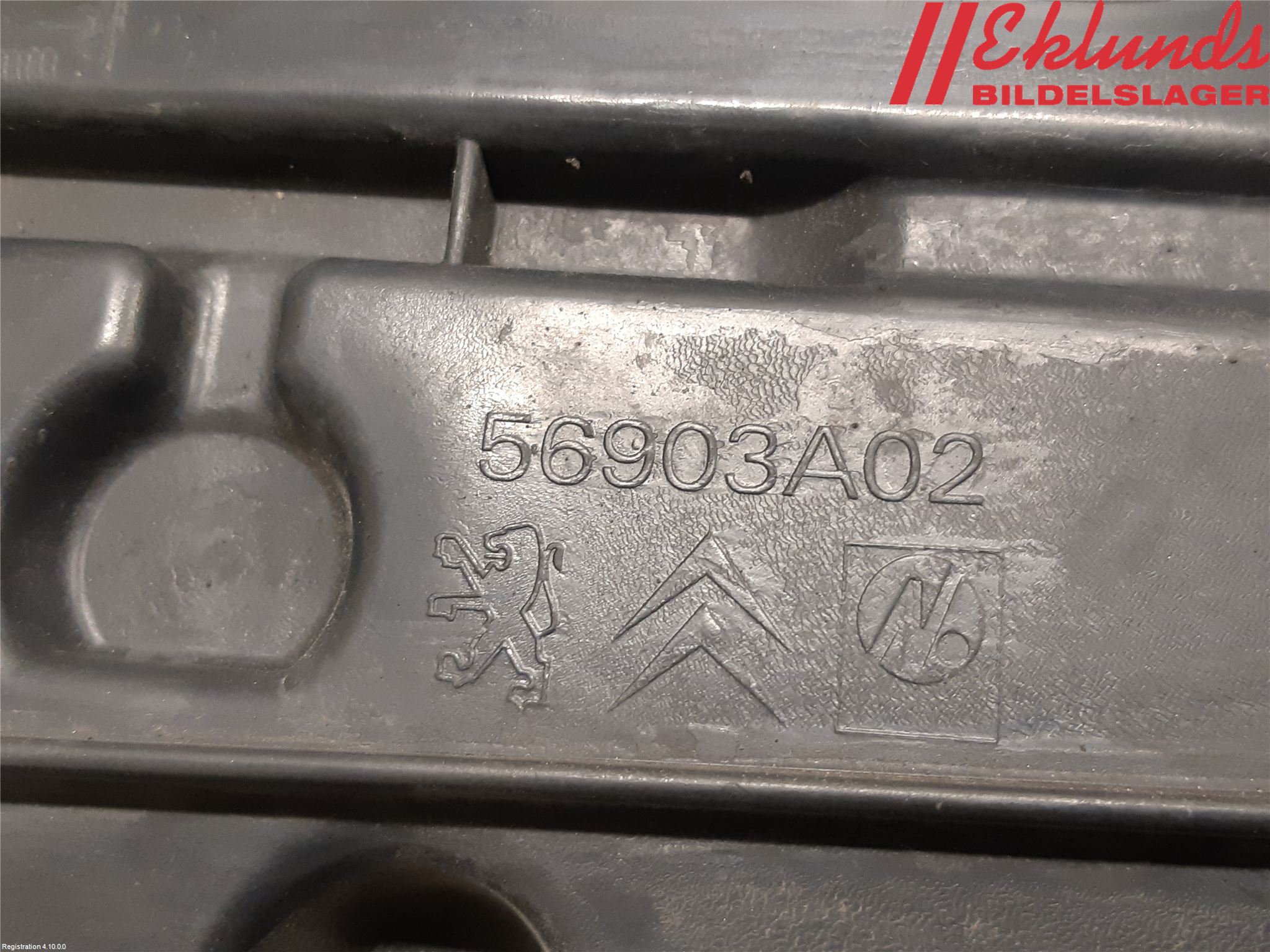 Peugeot 208 12-15 Deflektor Plåt-Plast Kylning