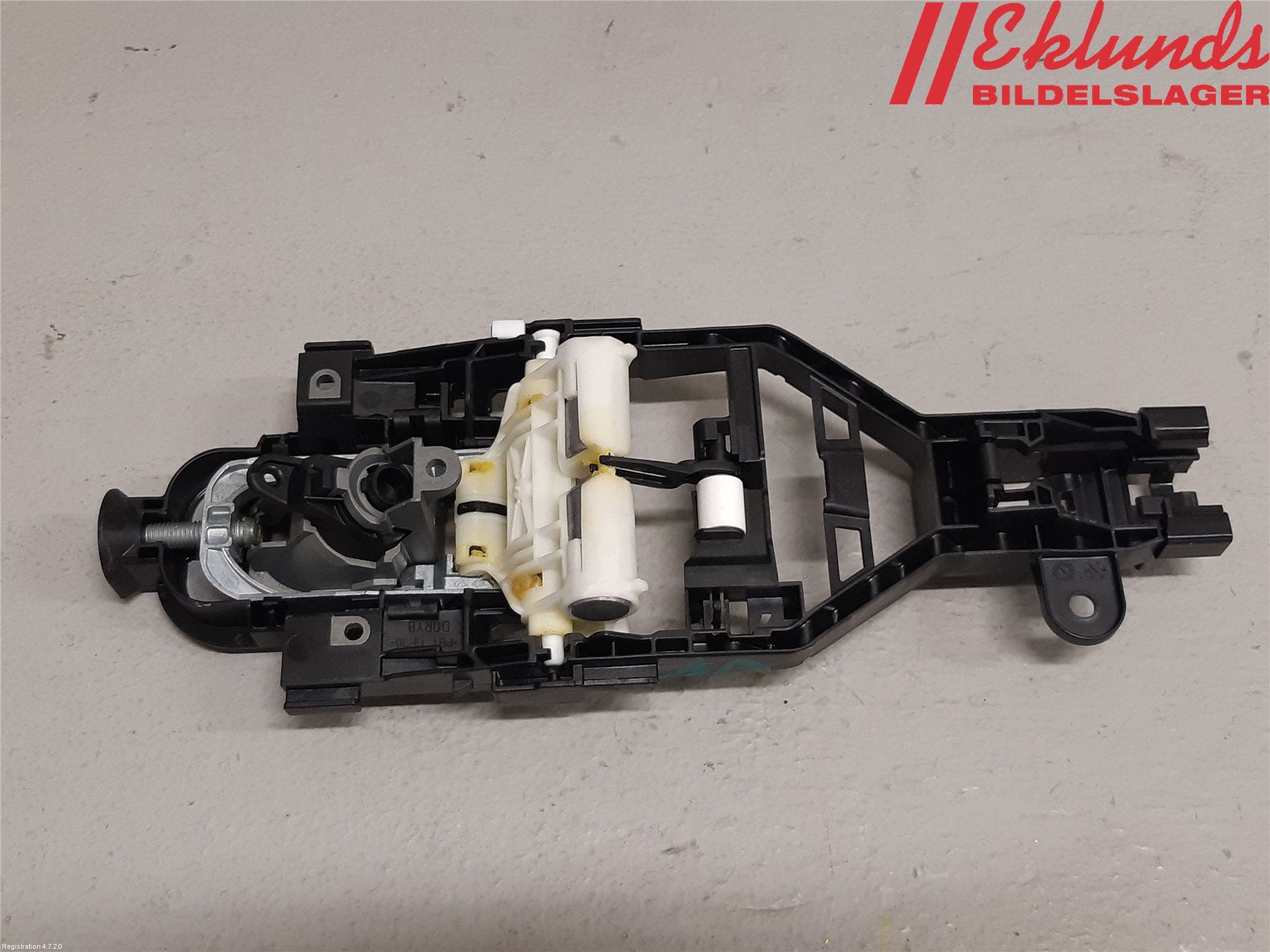 Volvo XC90/RECHARGE 16- Dörrhandtag Yttre Vä