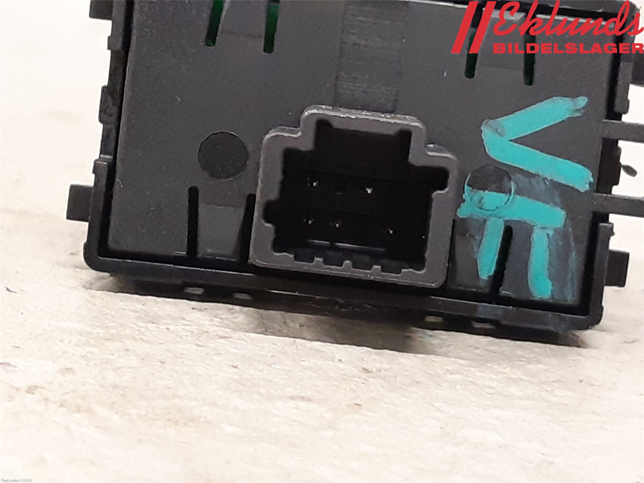 Nissan NV300 16-22 Strömställare Elruta