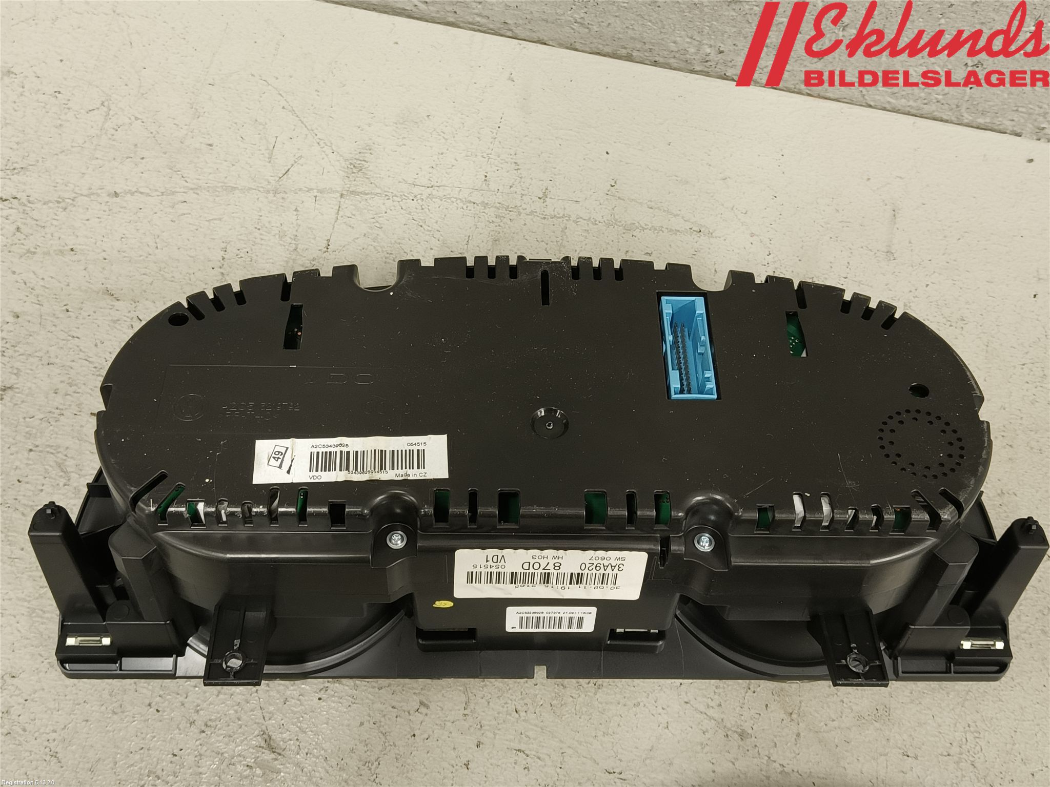 Volkswagen VW PASSAT 11-14 Instrument Komb