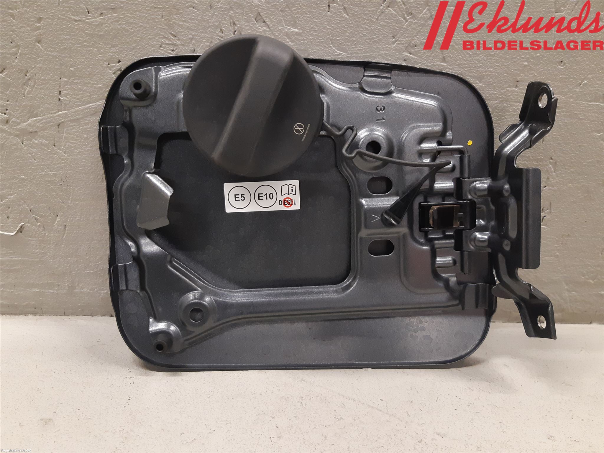 Toyota RAV4 19- Tanklucka