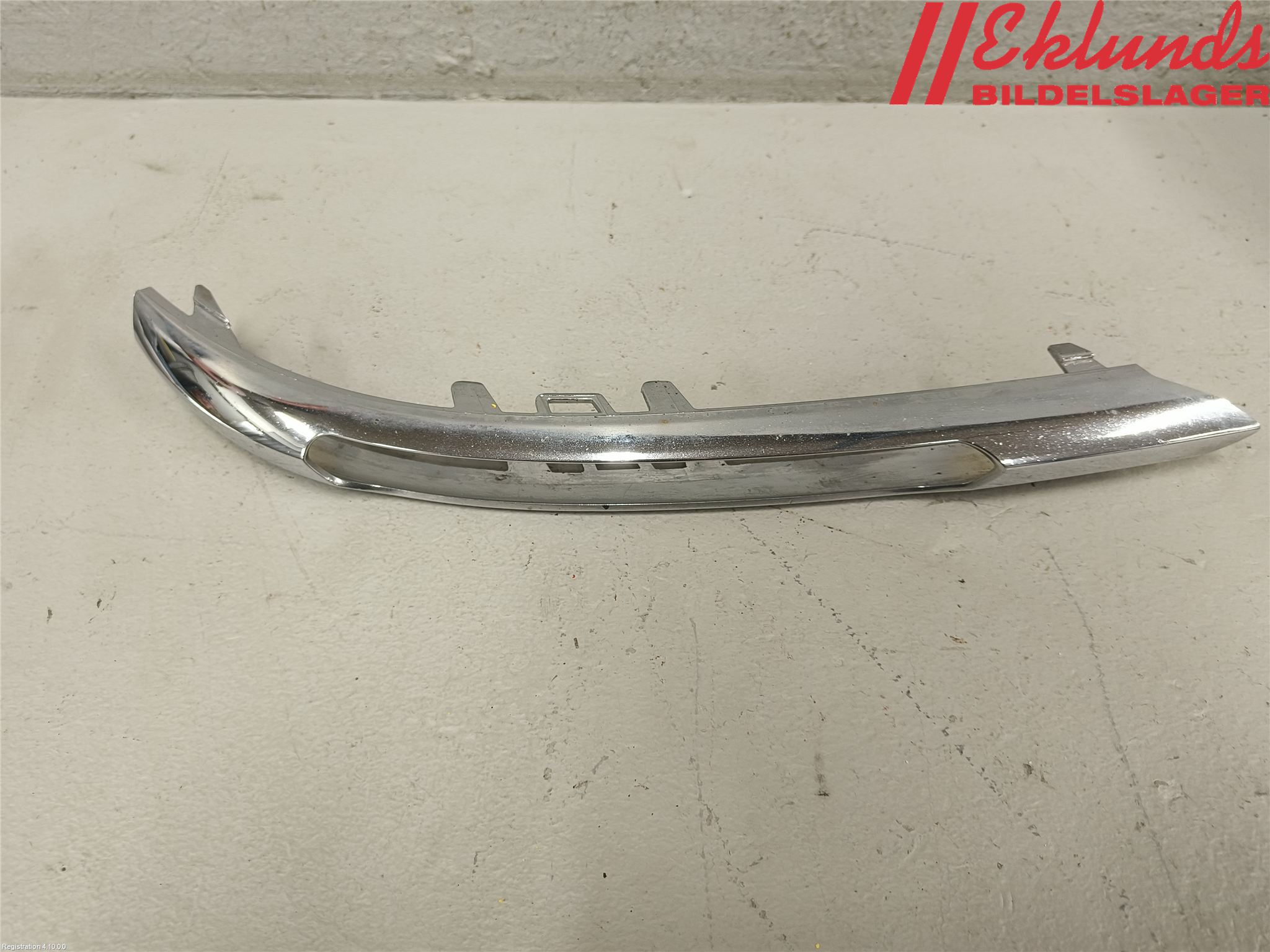 Mercedes-Benz MB C-KLASS (W204) 07-15 Dimljussarg Fram