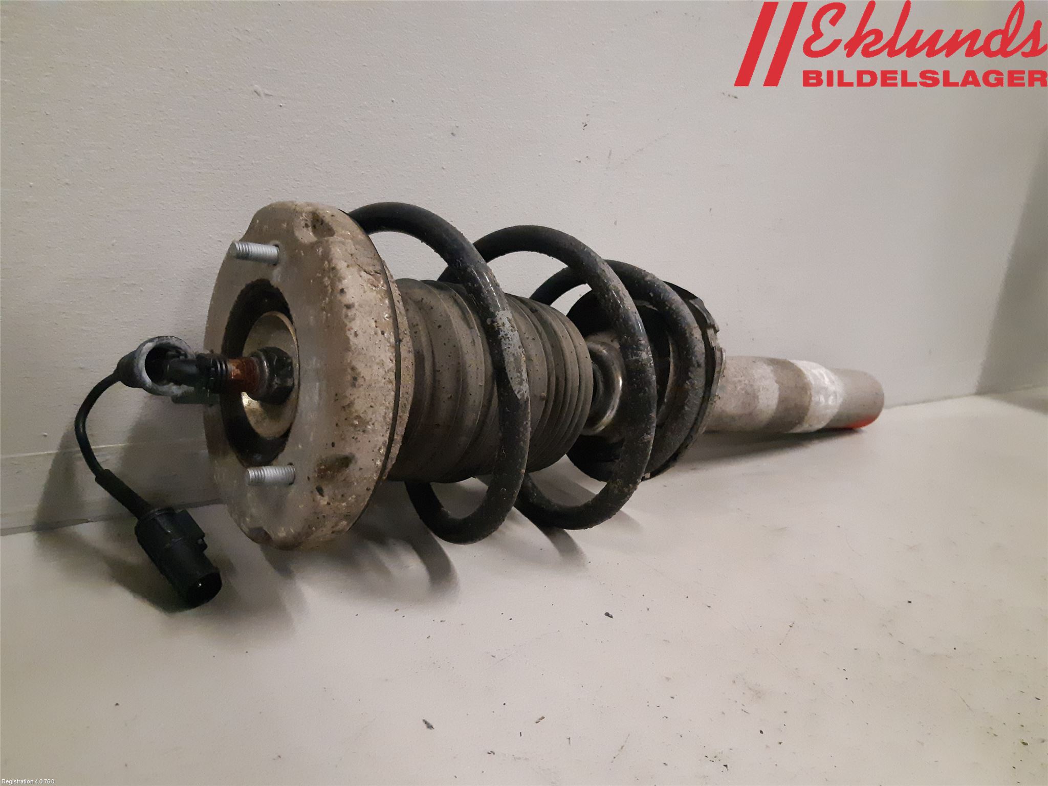 BMW 6 E63/64    02-10 Fjäderben Fram Vänster