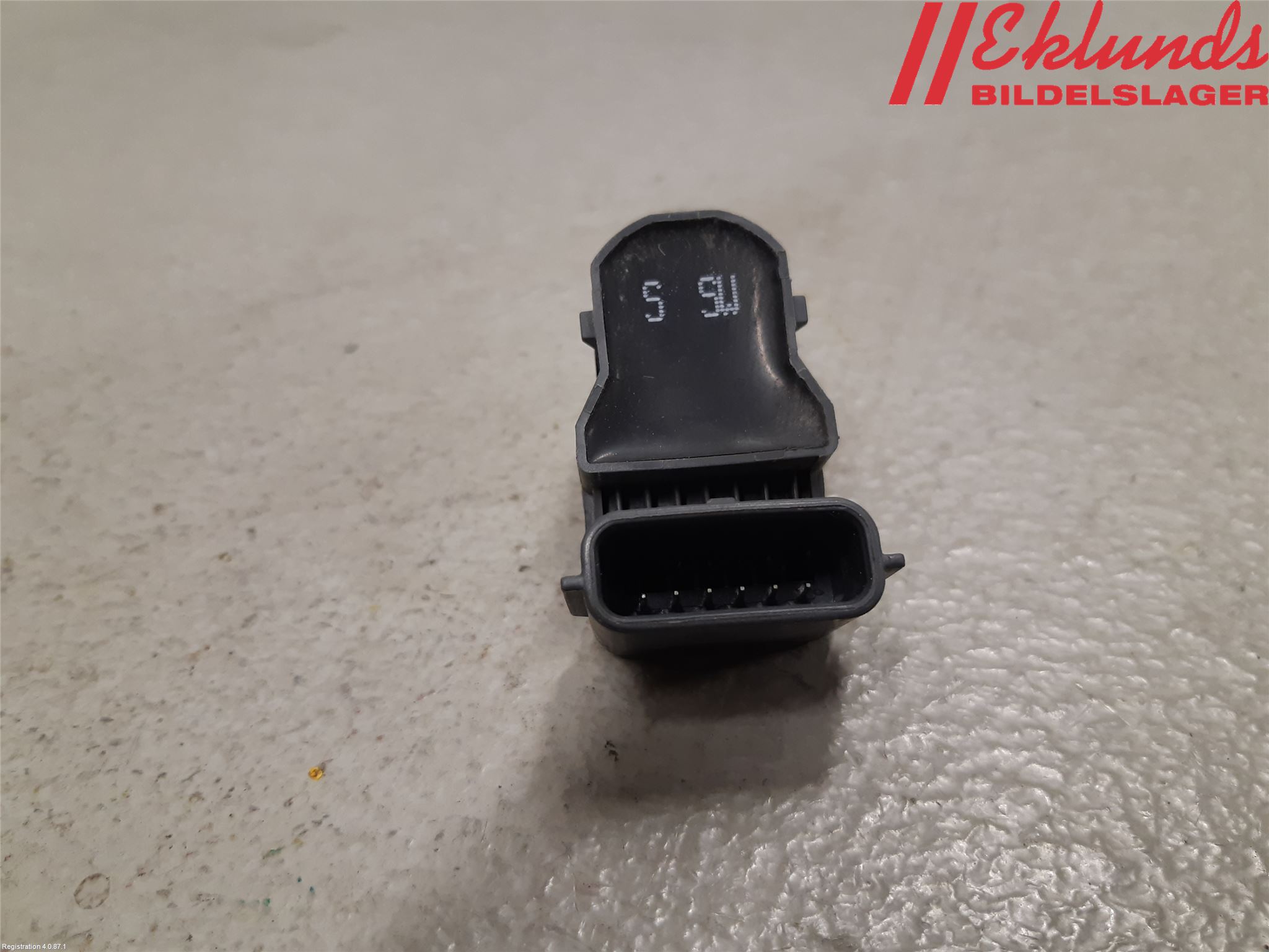 Kia SORENTO 15-20 Parkeringshjälp Frontsensor