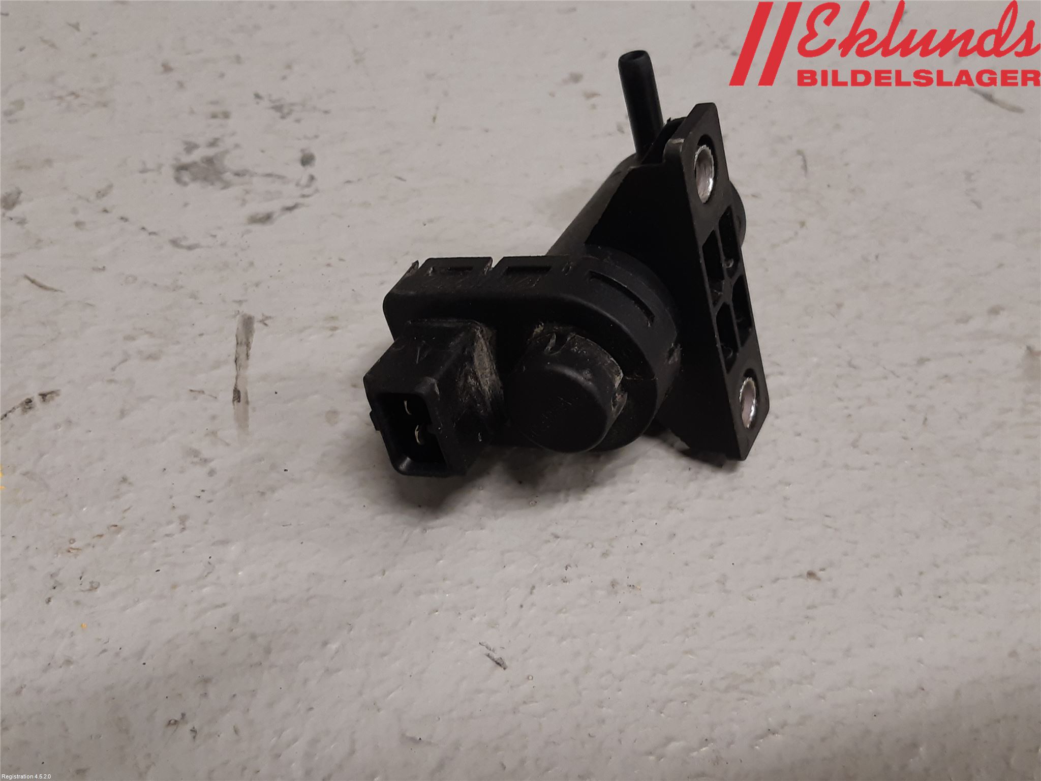 Nissan NV300 16-22 Vakuumventil